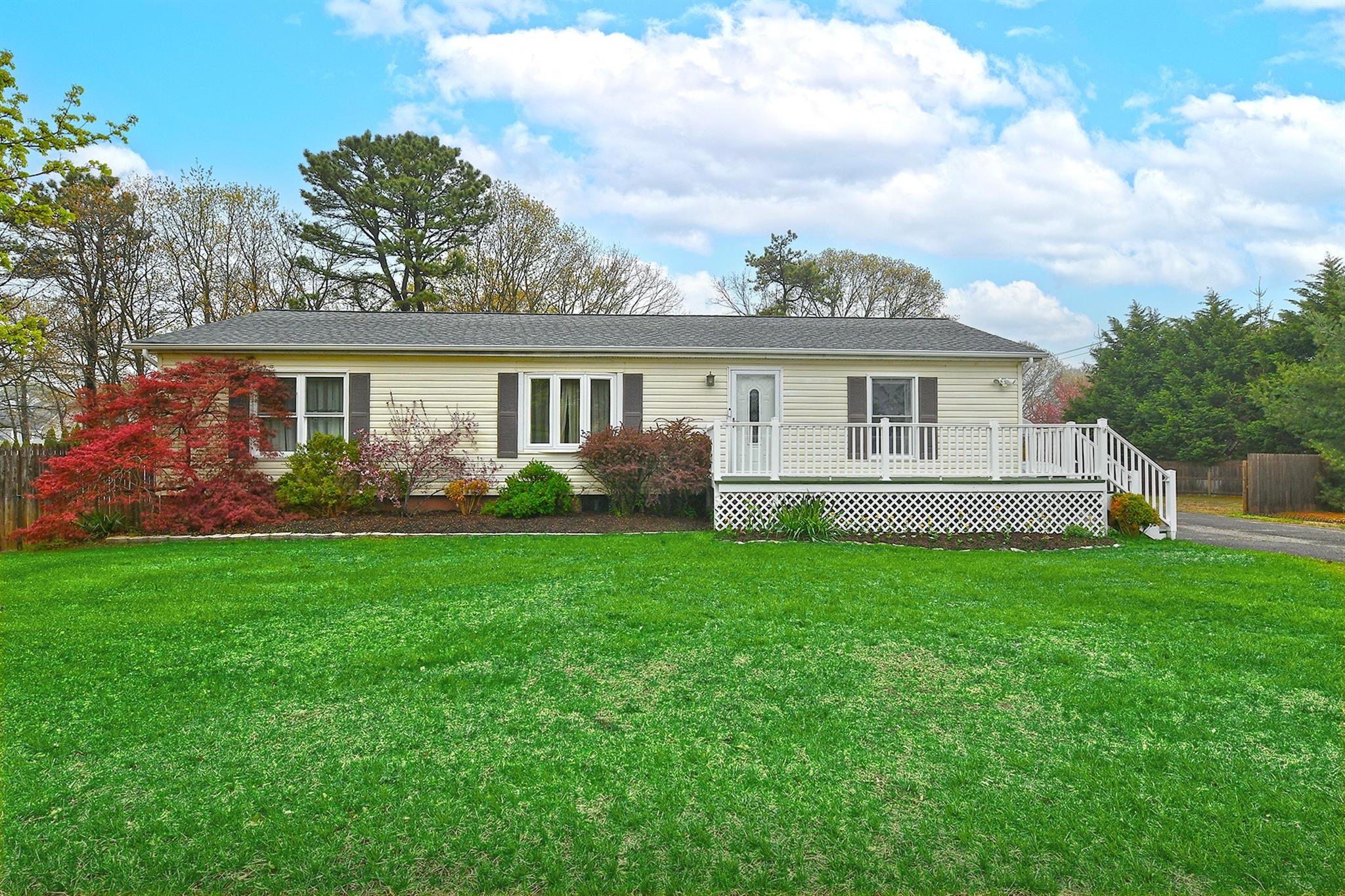 #1 photo, 1 Mews Court, Holtsville , NY 11742