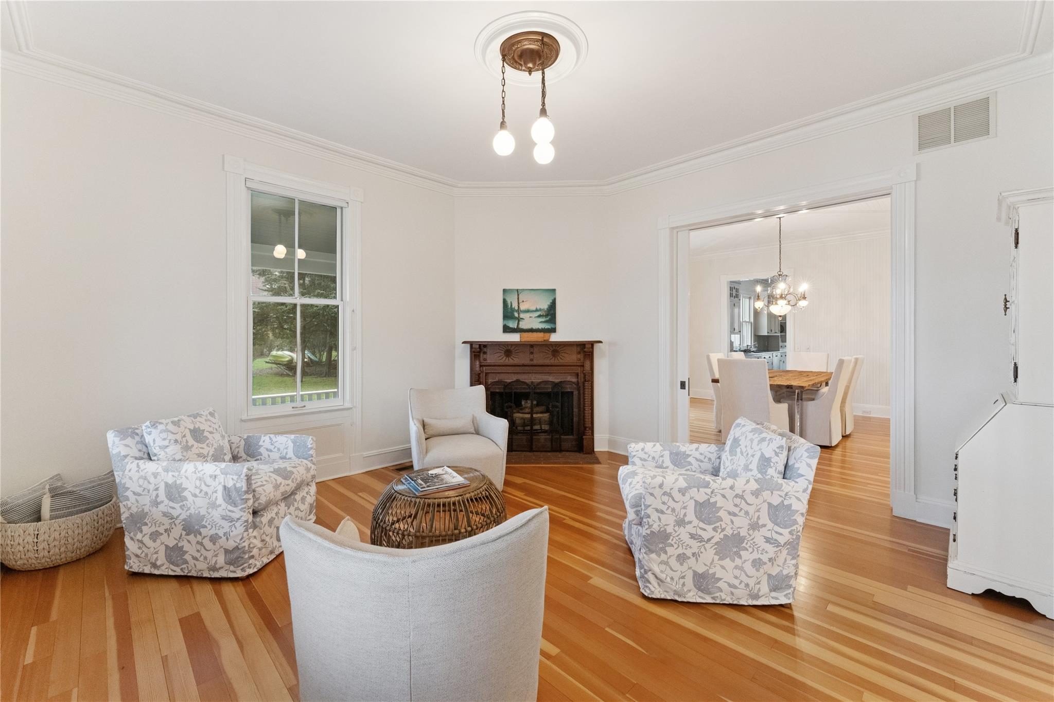 #13 photo, 127 Senix Avenue, サフォーク郡 Center Moriches , NY 11934