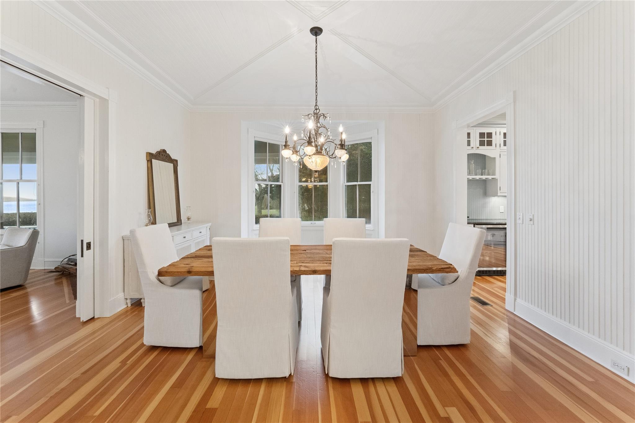 #14 photo, 127 Senix Avenue, サフォーク郡 Center Moriches , NY 11934