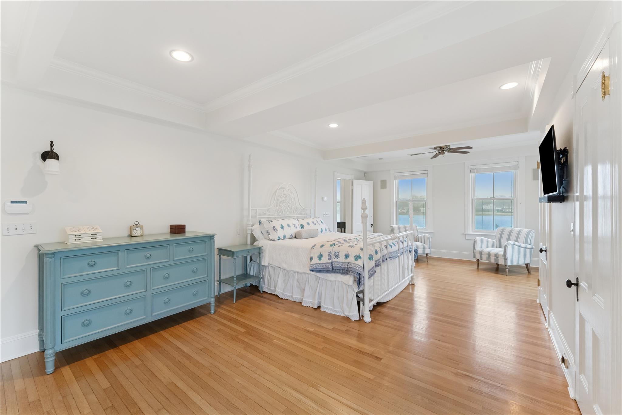 #18 photo, 127 Senix Avenue, サフォーク郡 Center Moriches , NY 11934