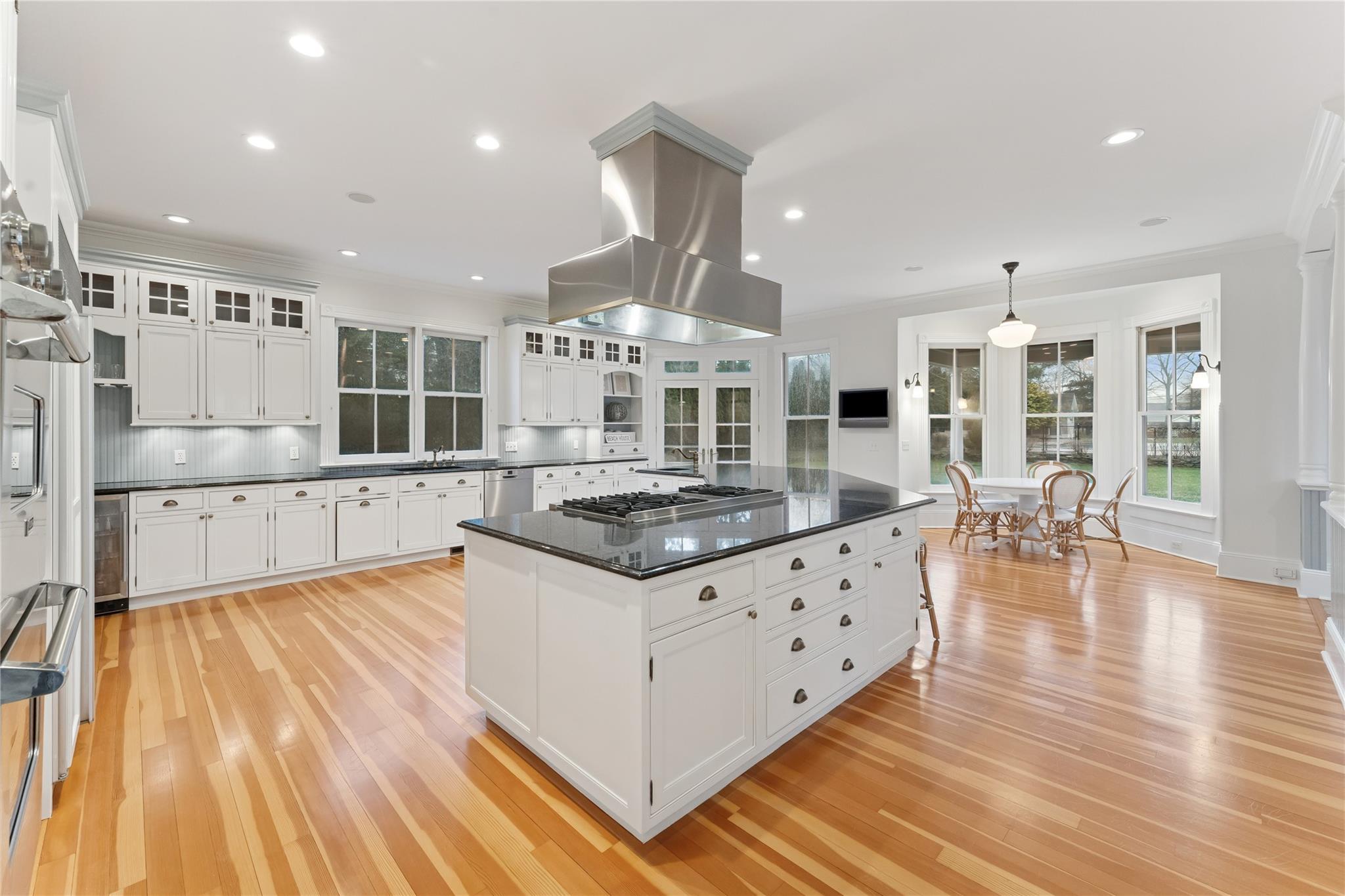 #5 photo, 127 Senix Avenue, サフォーク郡 Center Moriches , NY 11934