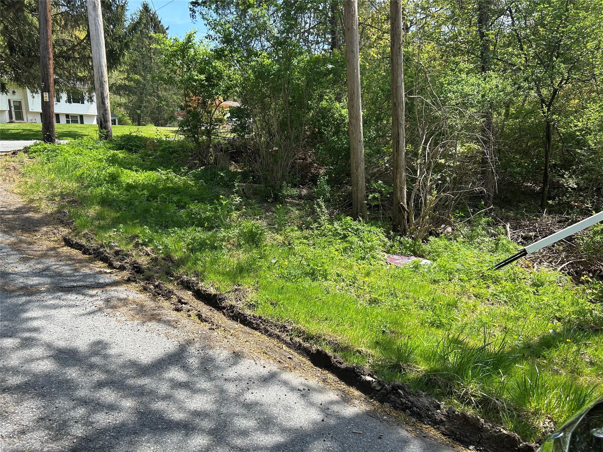 #4 photo, 19 S Cross Road, Hyde Park , NY 12580