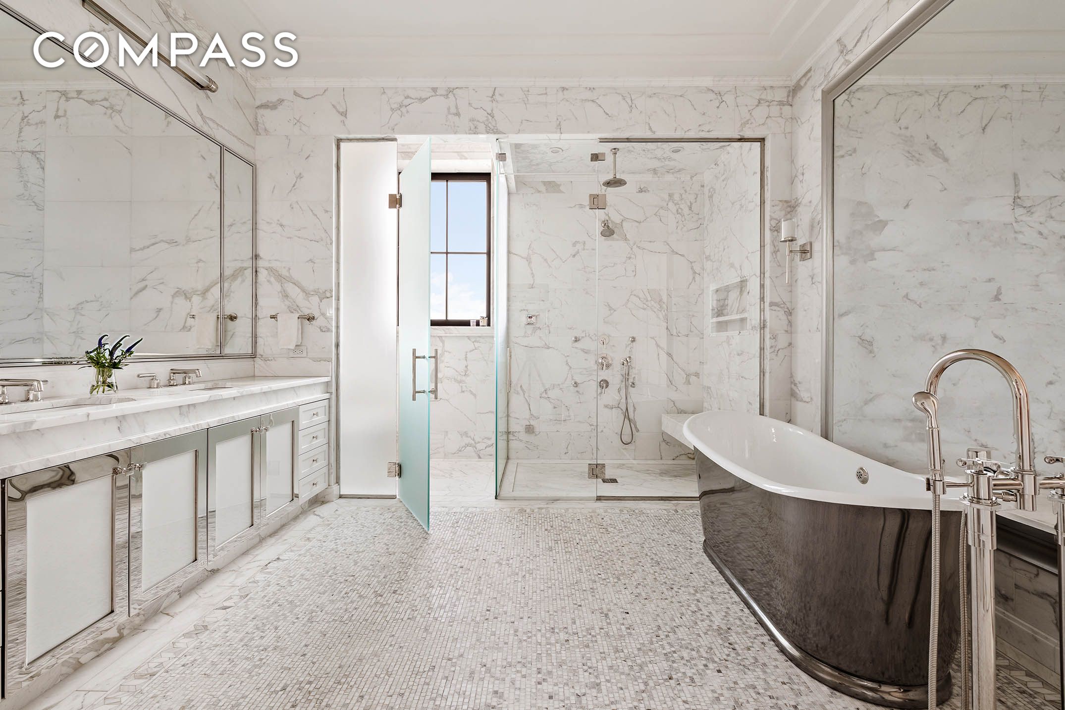 #12 photo, 212 W 18th Street, マンハッタン Chelsea , NY 10011