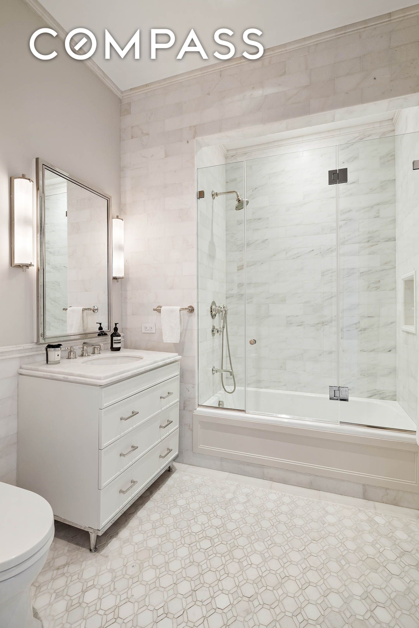 #15 photo, 212 W 18th Street, マンハッタン Chelsea , NY 10011