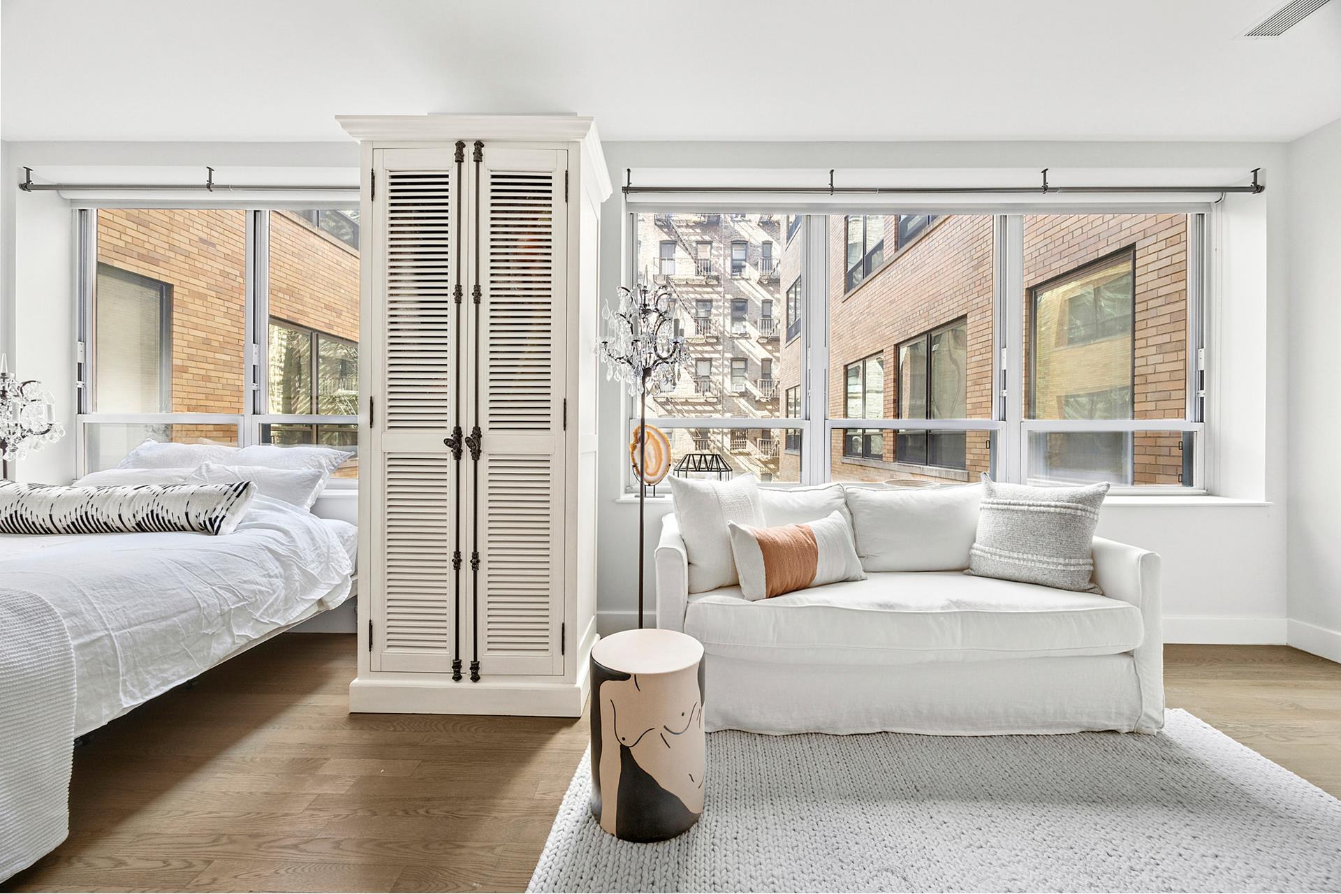 #11 photo, 432 W 52ND Street, マンハッタン Hells Kitchen , NY 10019