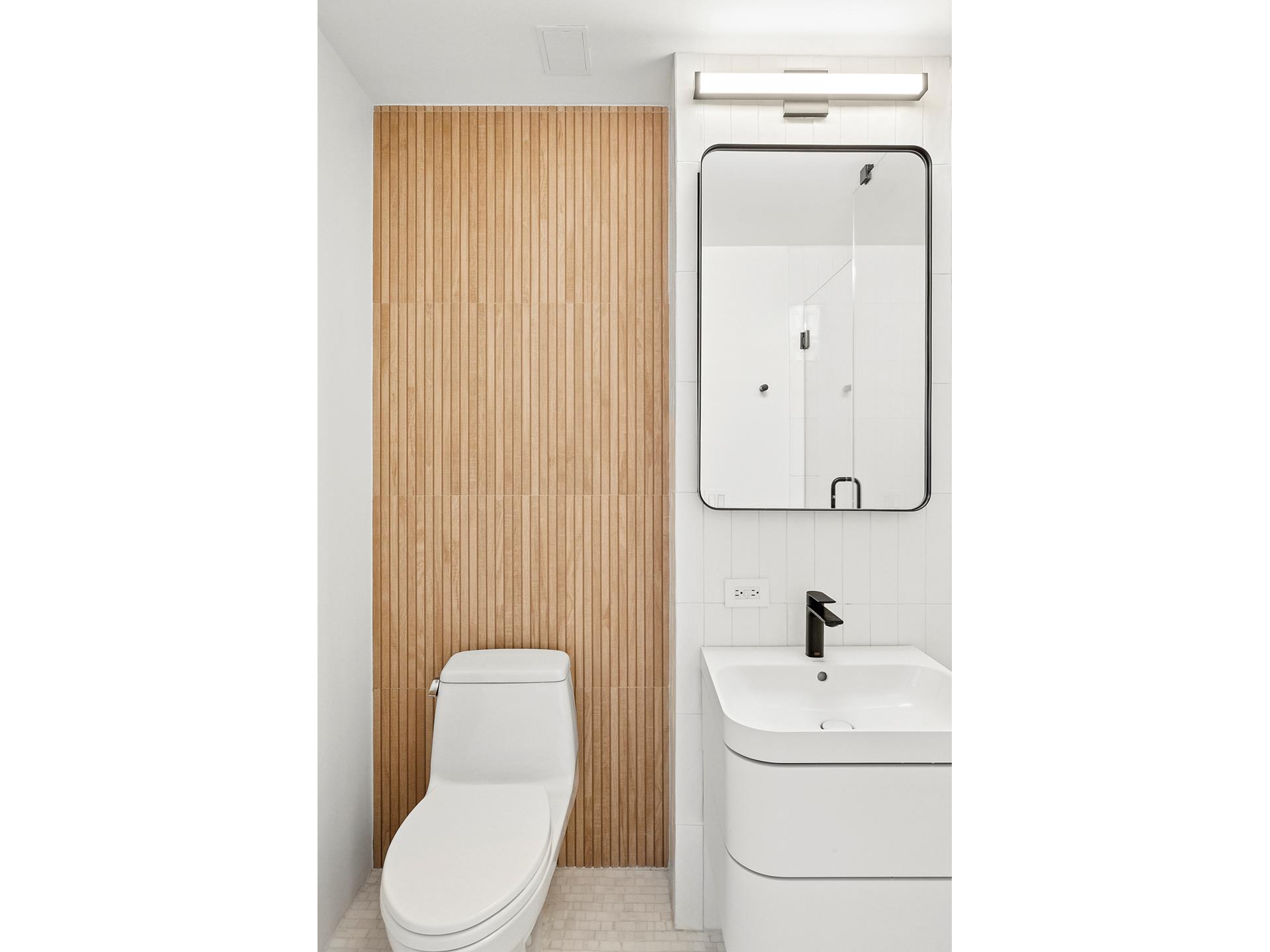 #2 photo, 432 W 52ND Street, マンハッタン Hells Kitchen , NY 10019