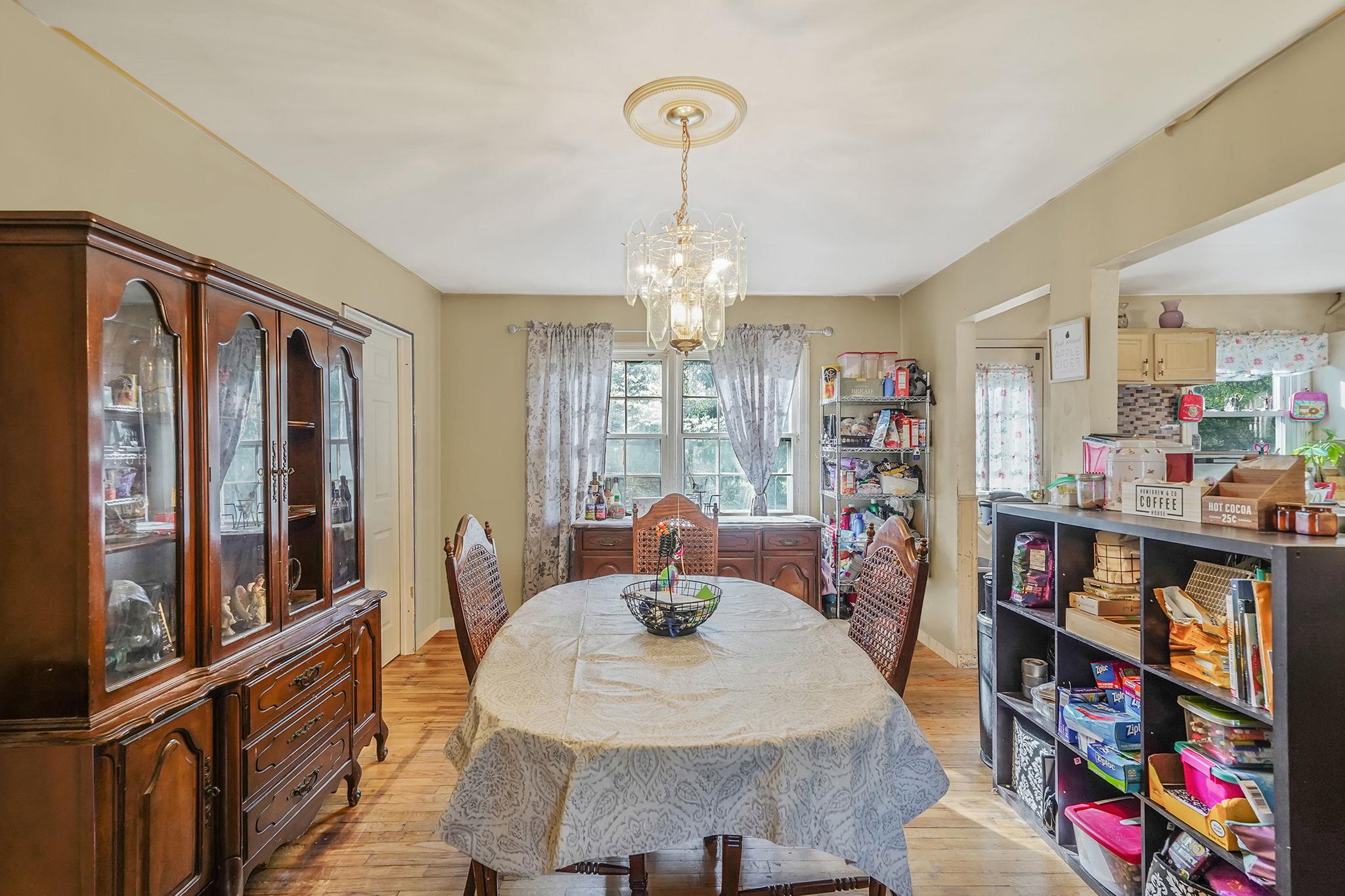 #11 photo, 210 Oakdale Bohemia Road, সাফোক কাউন্টি Bohemia , NY 11716