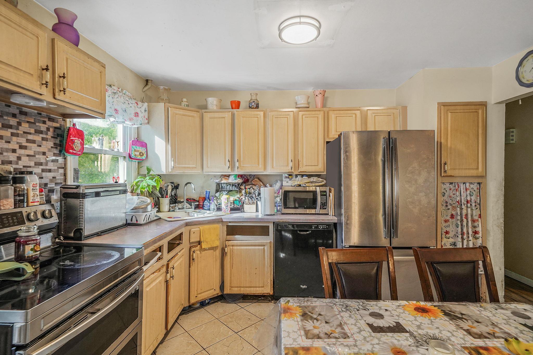 #13 photo, 210 Oakdale Bohemia Road, সাফোক কাউন্টি Bohemia , NY 11716