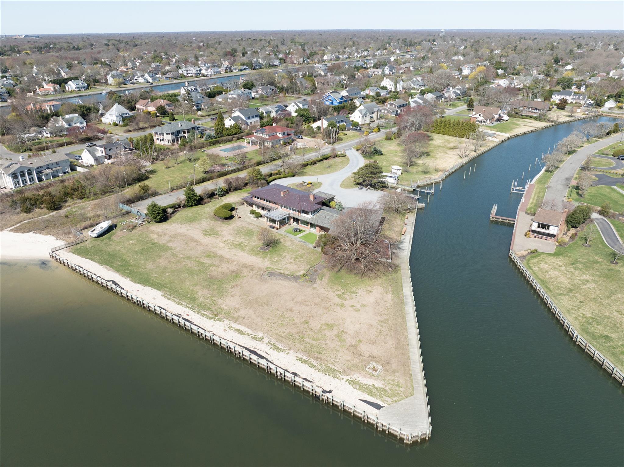 #13 photo, 101 West Lane, Bay Shore , NY 11706