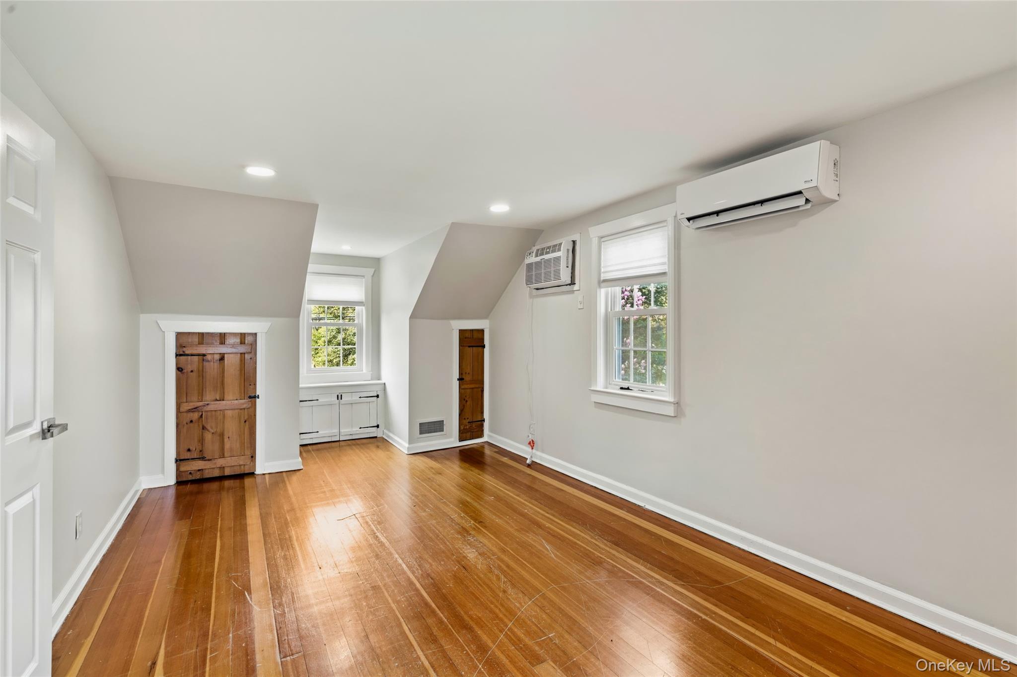 #16 photo, 373 Great River Road, サフォーク郡 Great River , NY 11739