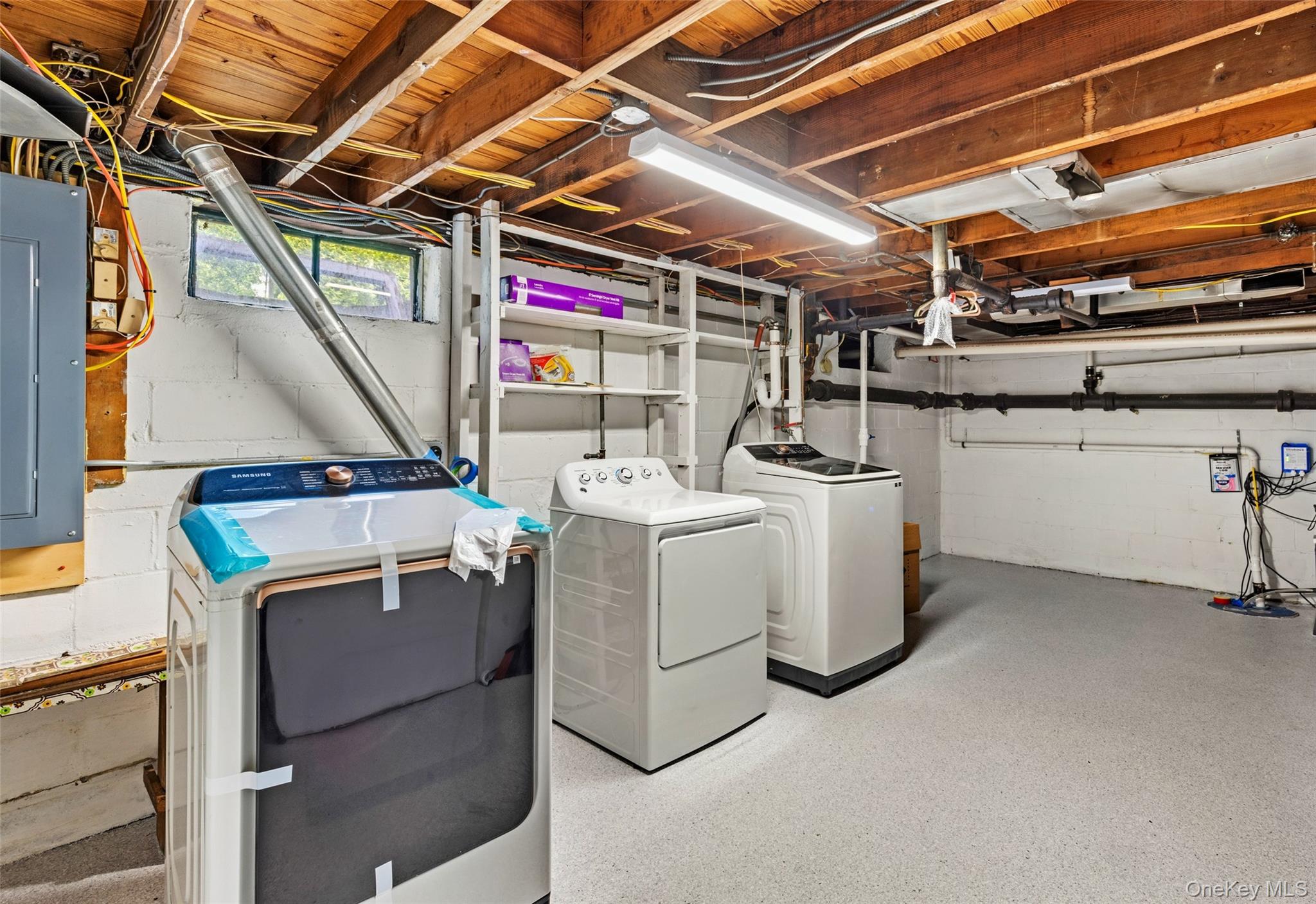 #17 photo, 373 Great River Road, サフォーク郡 Great River , NY 11739