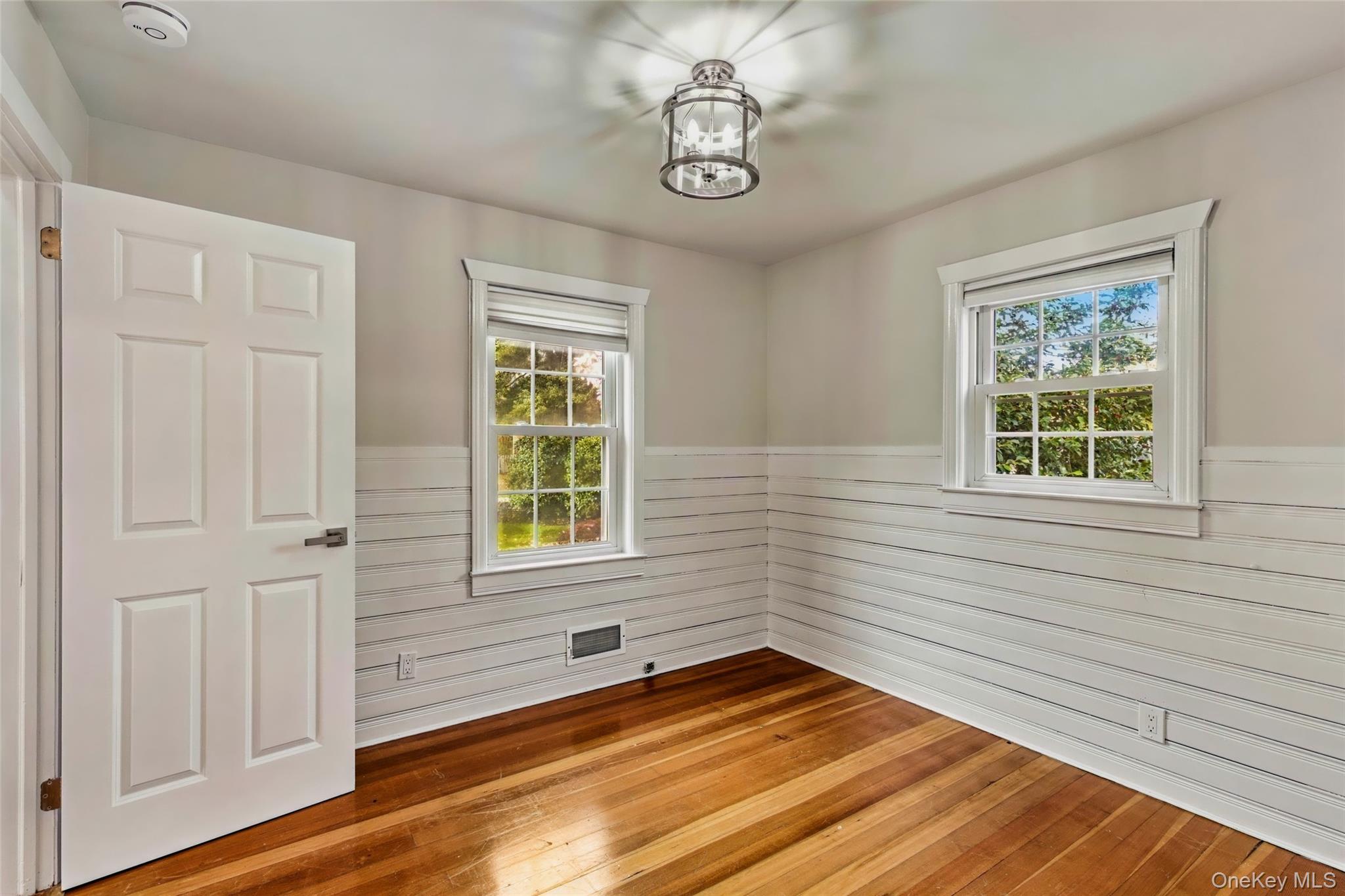 #3 photo, 373 Great River Road, サフォーク郡 Great River , NY 11739