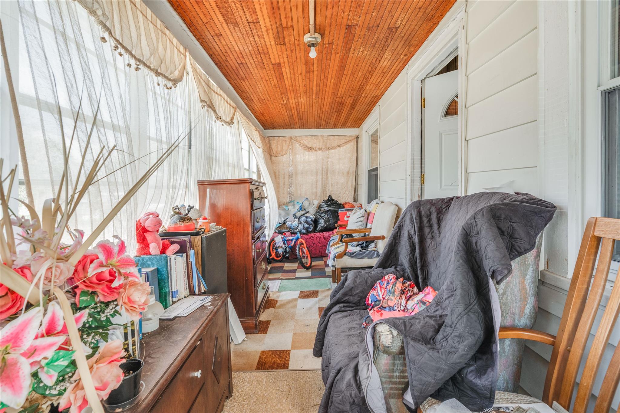 #12 photo, 17 Lawrence Road, Poughkeepsie , NY 12601