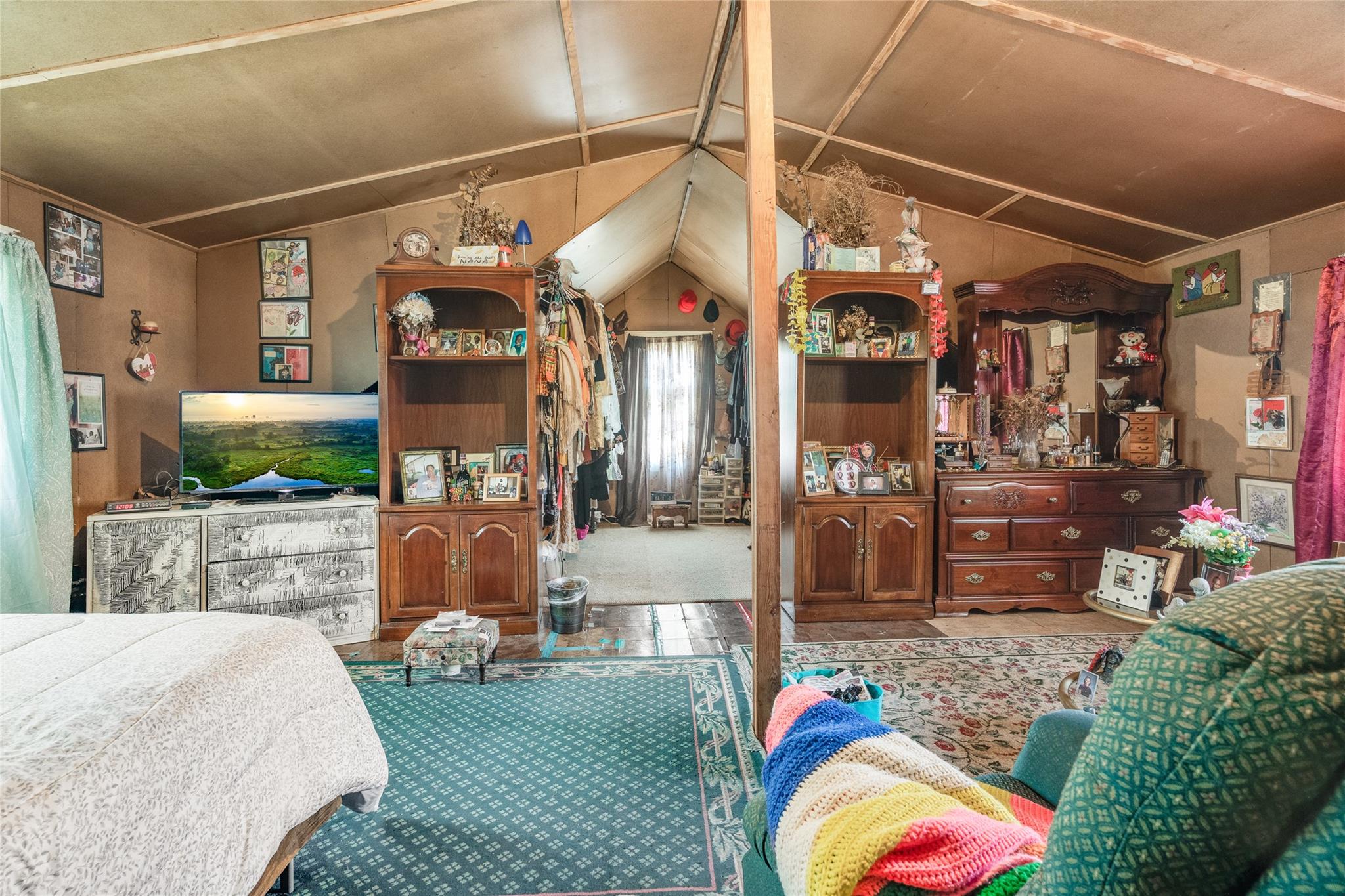 #13 photo, 17 Lawrence Road, Poughkeepsie , NY 12601