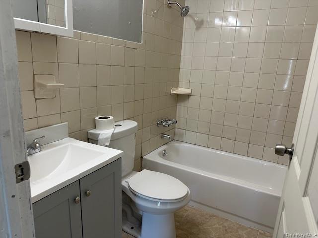 #12 photo, 120 South Avenue, Poughkeepsie , NY 12601