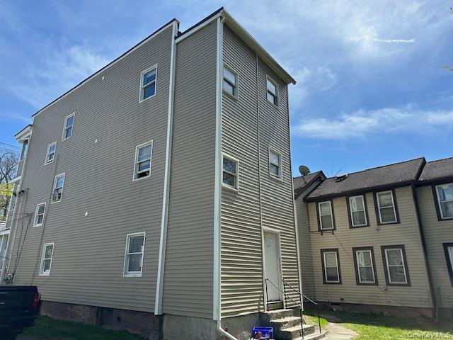 #17 photo, 120 South Avenue, Poughkeepsie , NY 12601