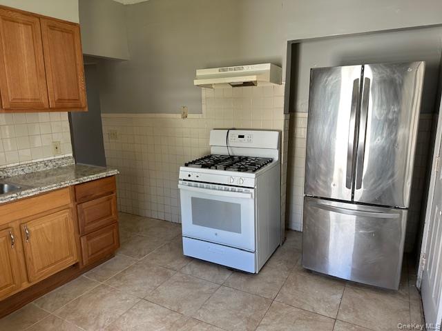 #5 photo, 120 South Avenue, Poughkeepsie , NY 12601