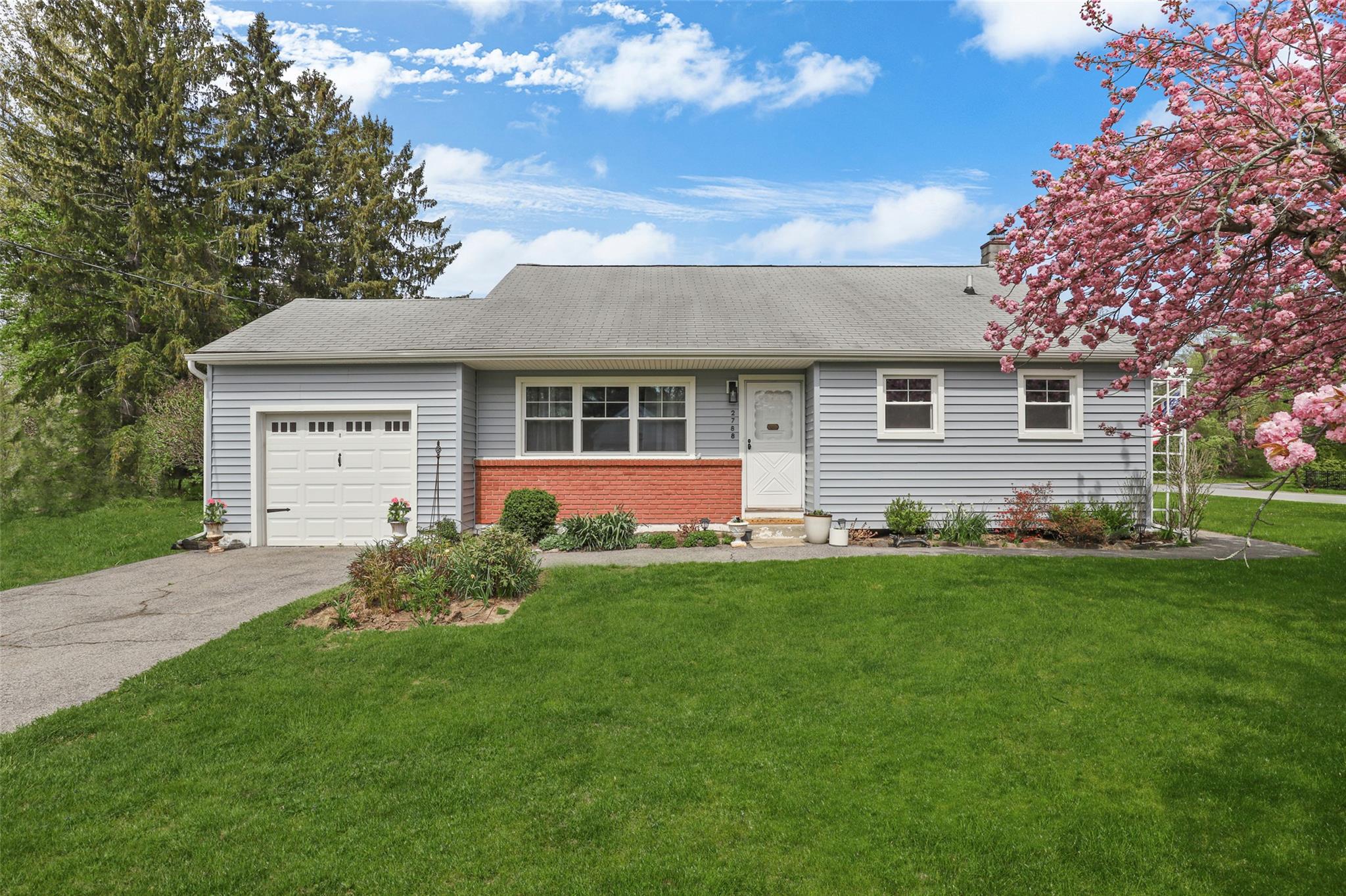 #1 photo, 2788 Hedge Street, Yorktown Heights , NY 10598