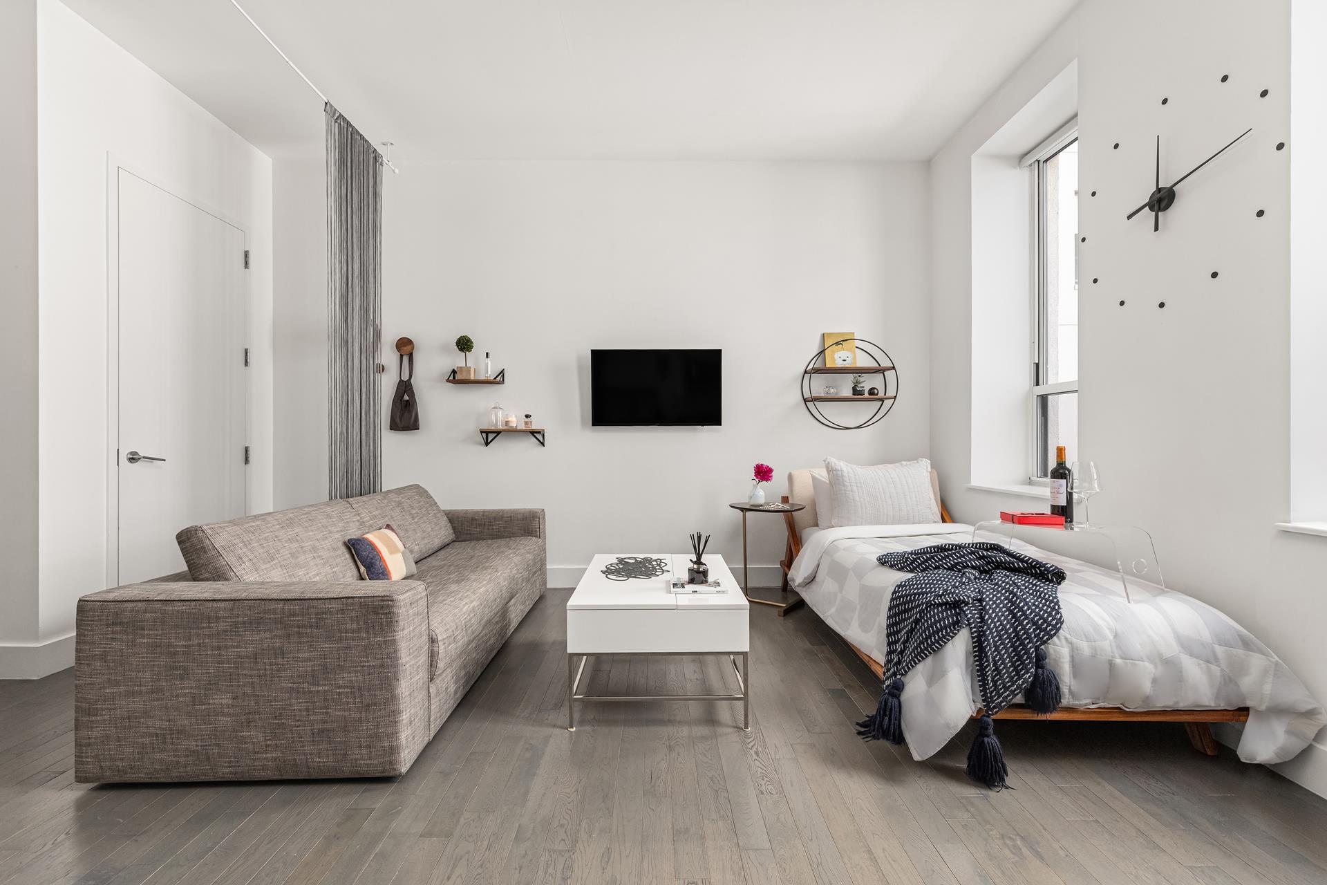 #4 photo, 416 W 52ND Street, マンハッタン Hells Kitchen , NY 10019