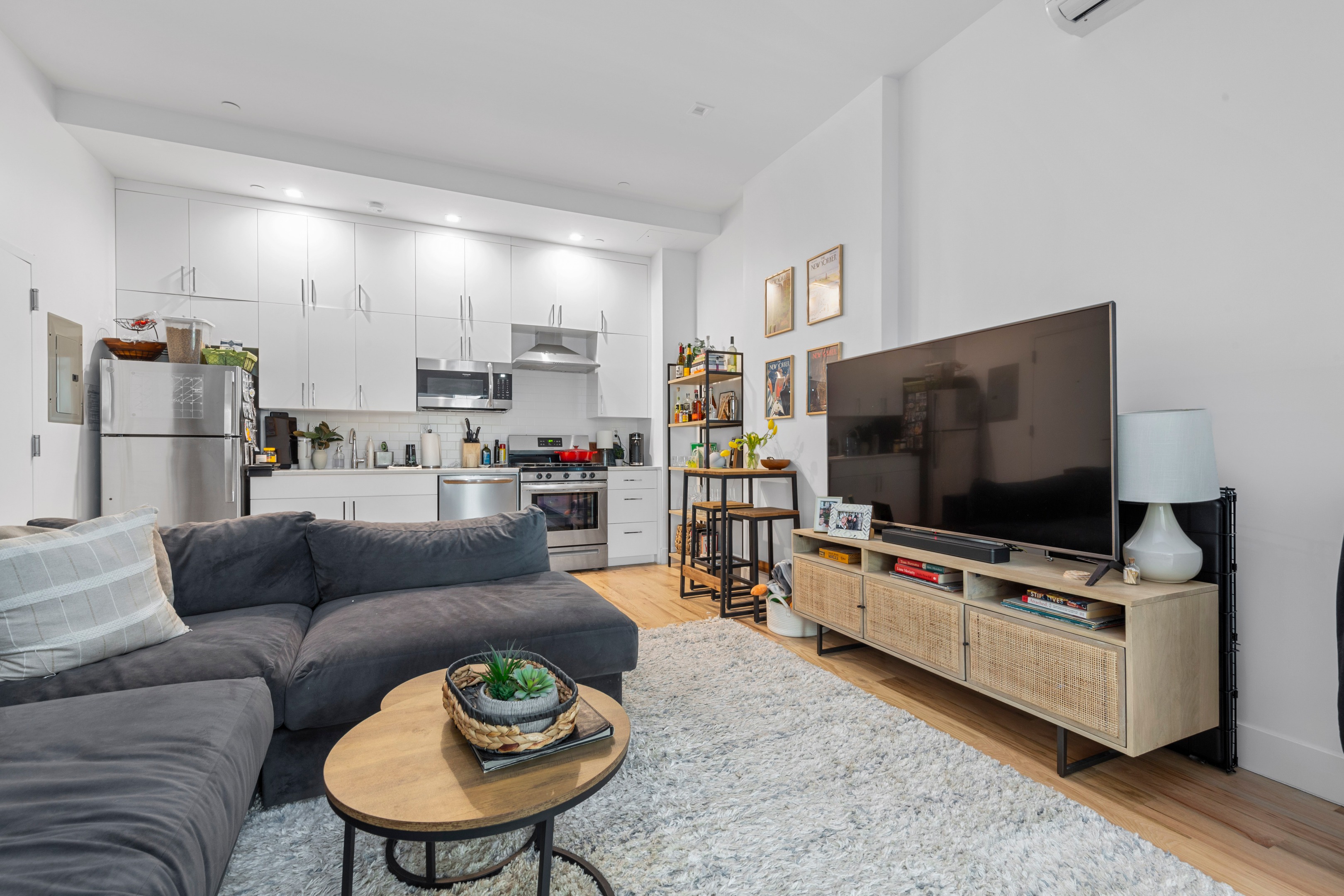 #1 photo, 205 E 17th Street, Gramercy , NY 10003