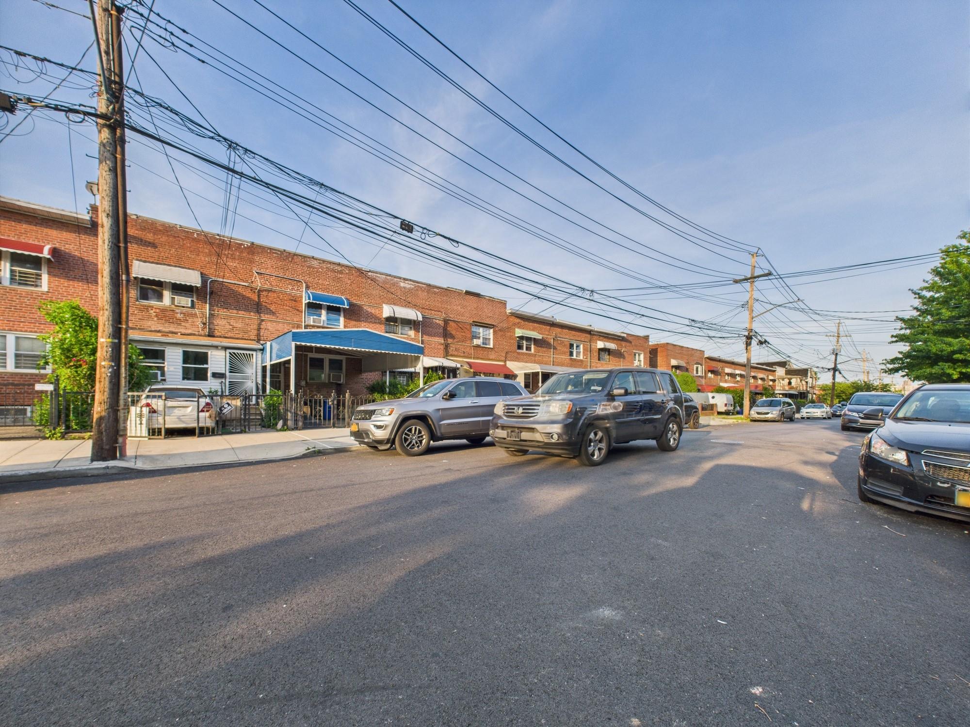 #2 photo, 1255 E 223rd Street, ブロンクス区 Bronx , NY 10466