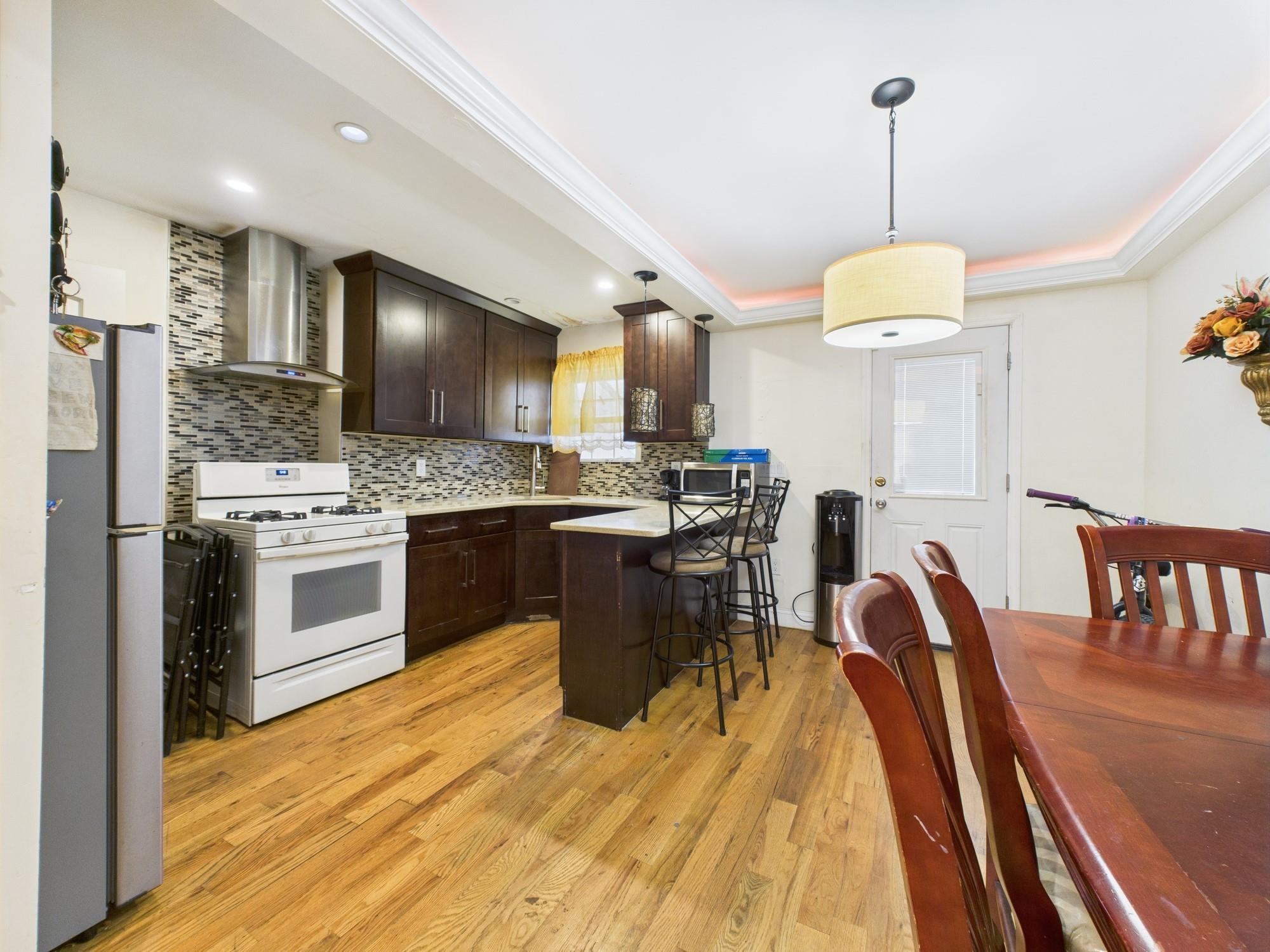 #6 photo, 1255 E 223rd Street, ブロンクス区 Bronx , NY 10466