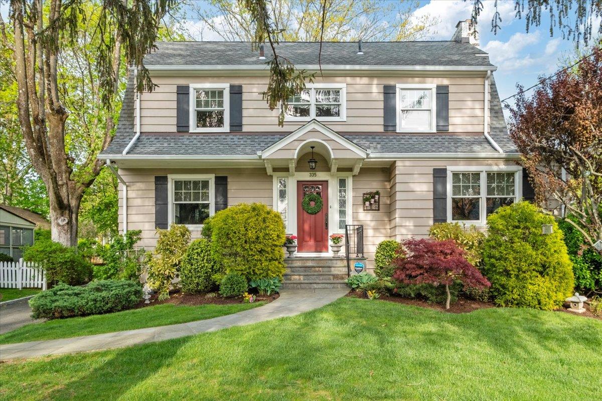 #1 photo, 335 Heathcote Road, Scarsdale , NY 10583