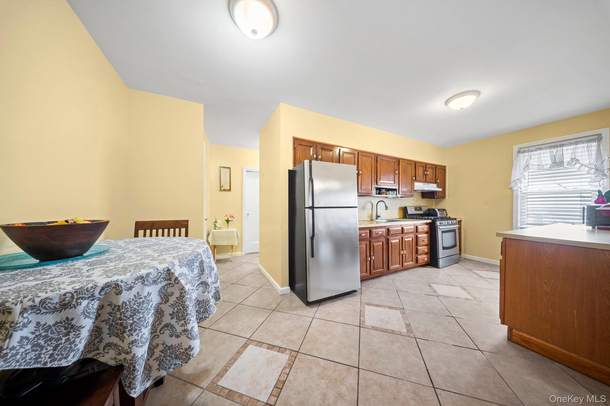 #7 photo, 8302 97th Avenue, Ozone Park , NY 11416