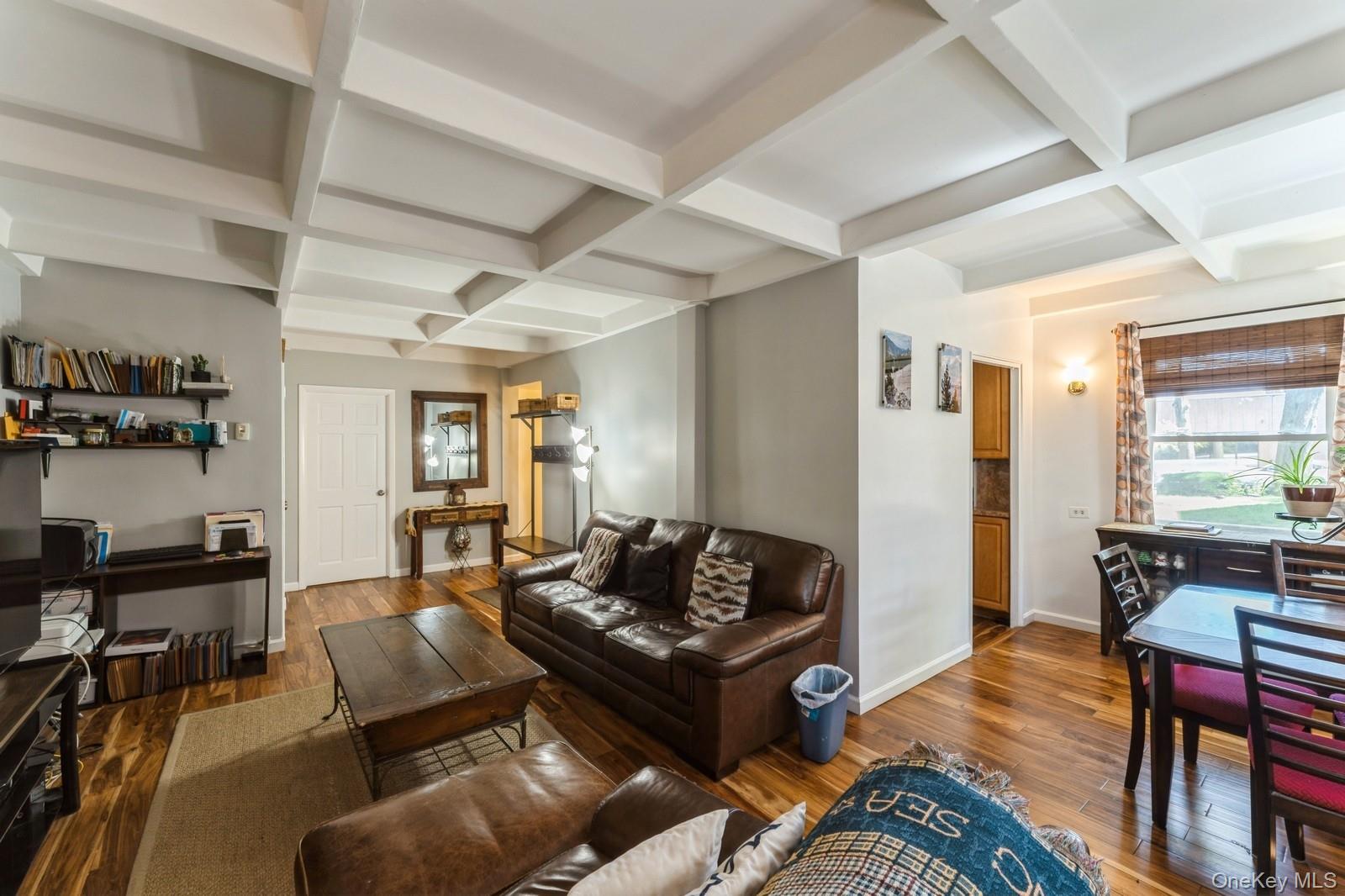 #3 photo, 149-32 Union Turnpike, クイーンズ区 Briarwood , NY 11367