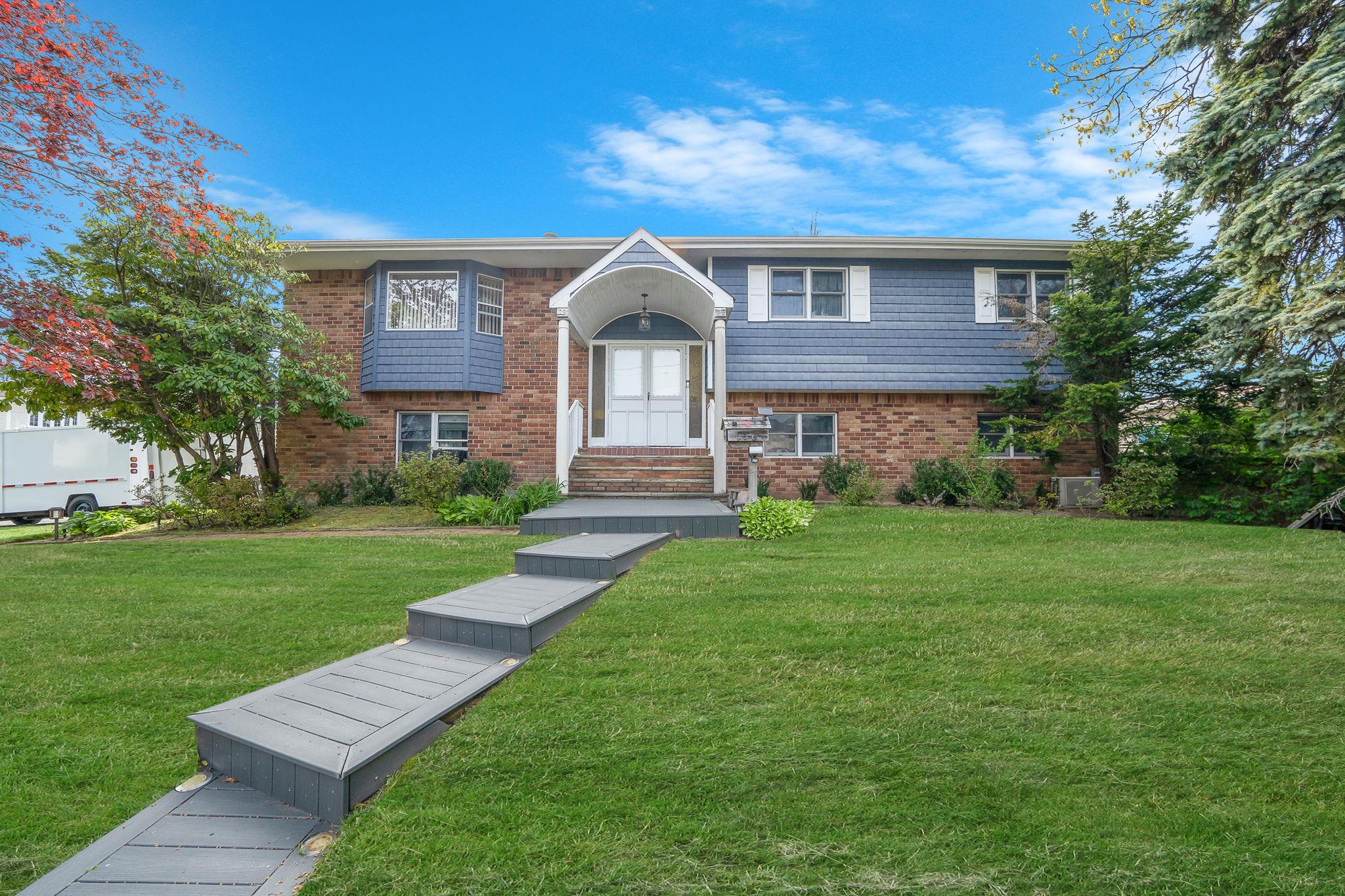 #1 photo, 156 Lenox Road, West Babylon , NY 11704