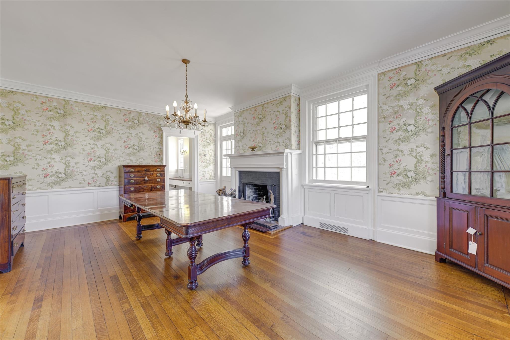 #17 photo, 44 North Drive, Manhasset , NY 11030