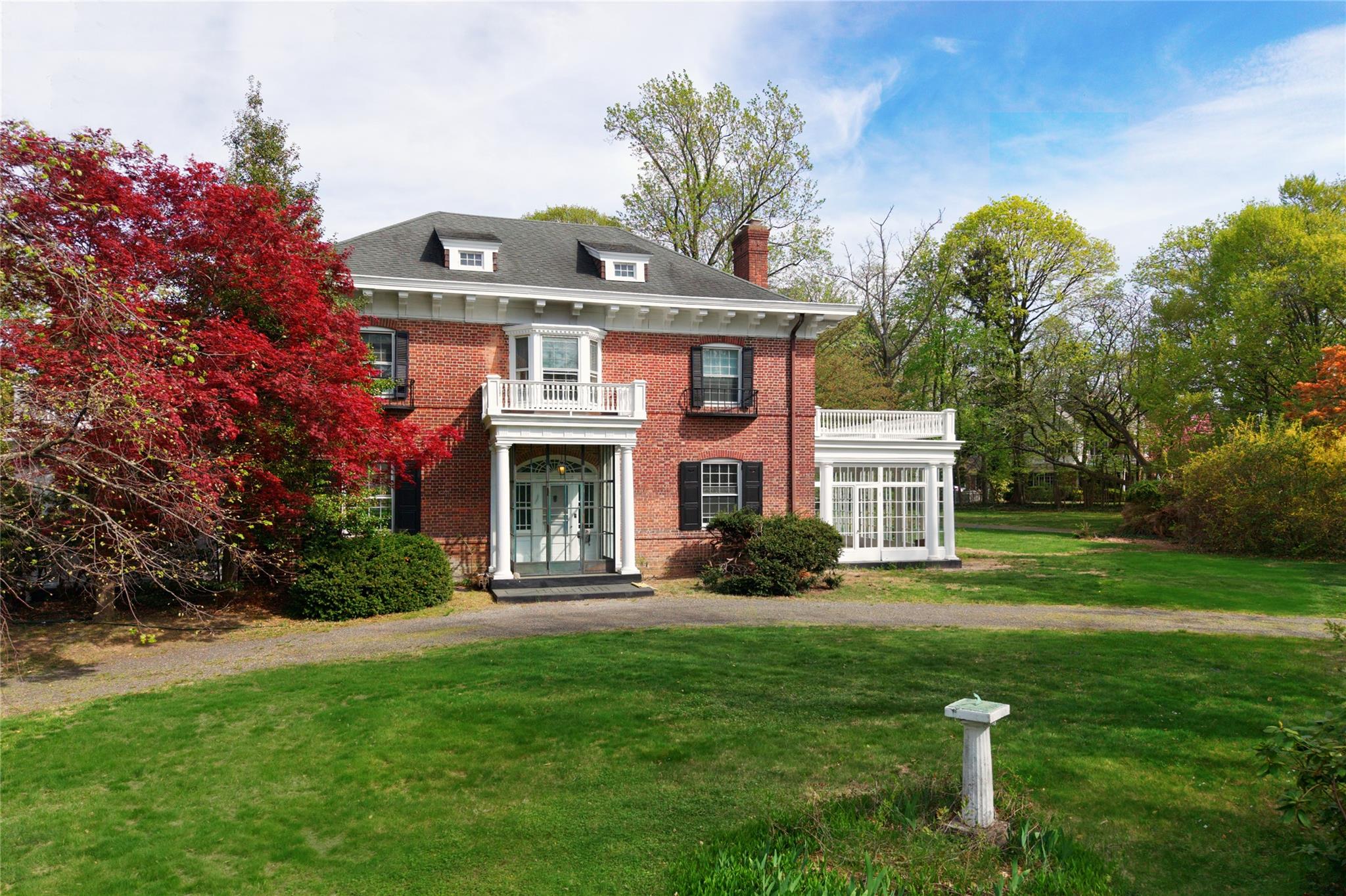 #3 photo, 44 North Drive, Manhasset , NY 11030