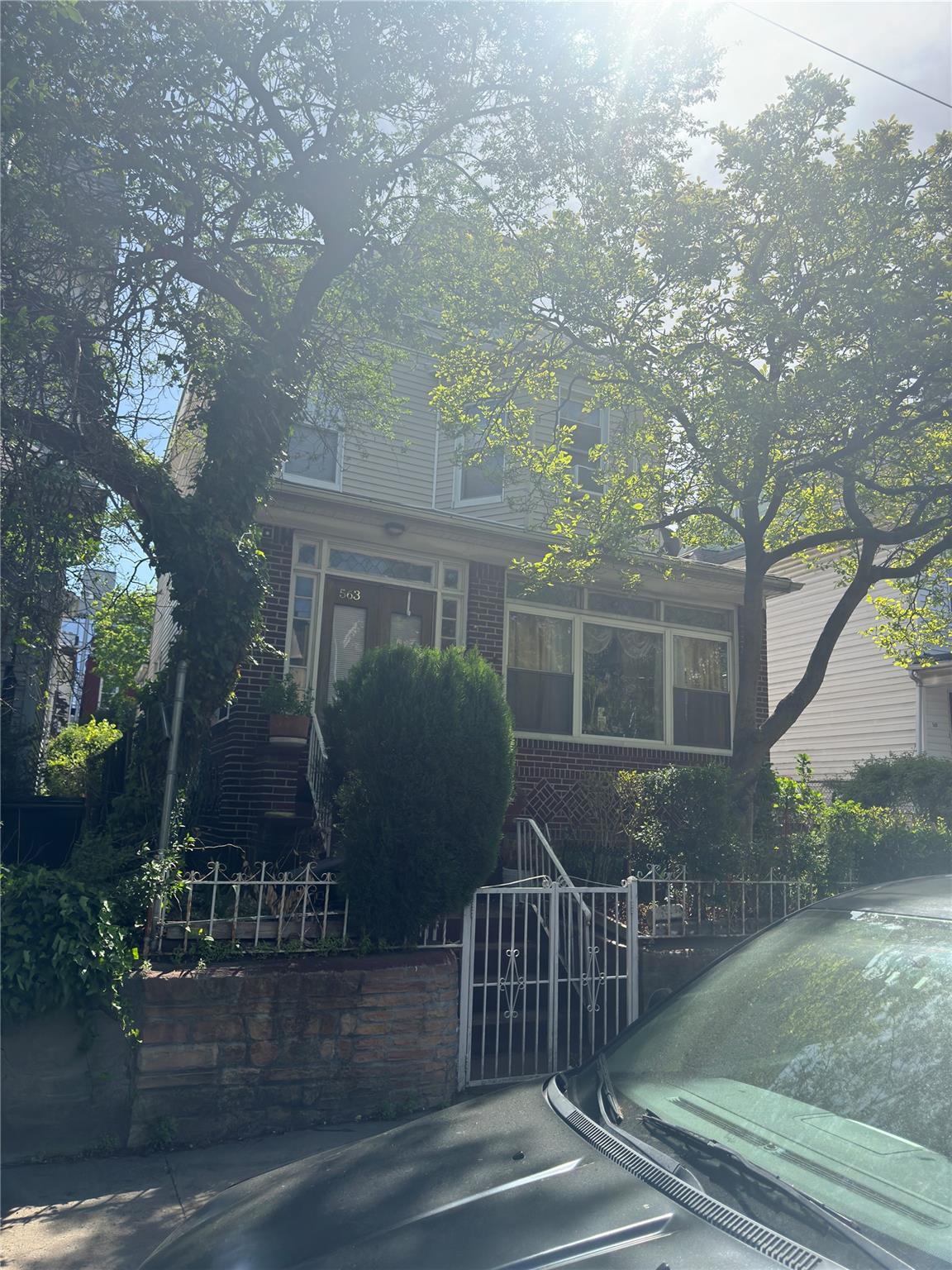 #2 photo, 563 E 32nd Street, ブルックリン区 Brooklyn , NY 11210