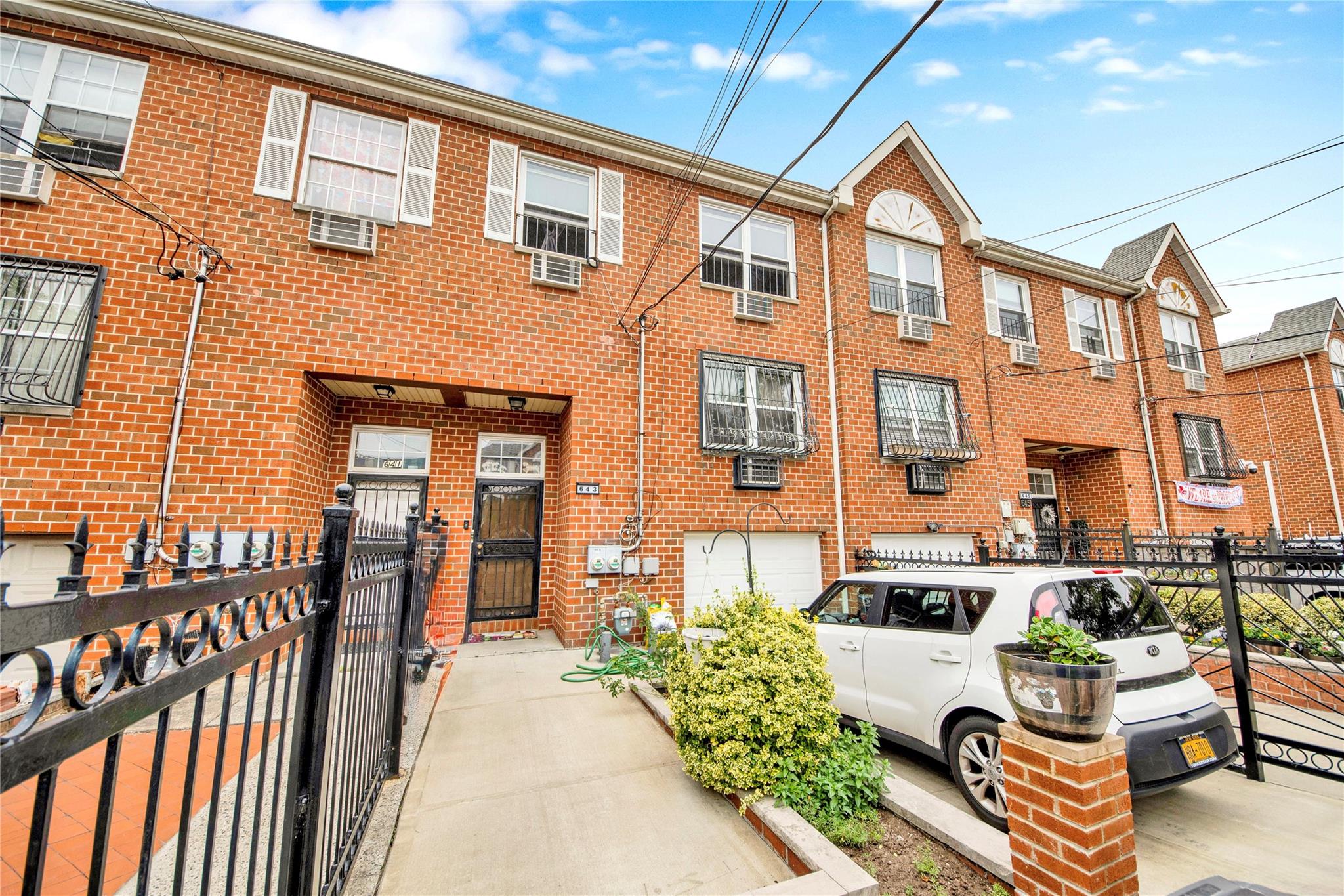 #1 photo, 643 Underhill Avenue, 布朗士 Bronx , NY 10473
