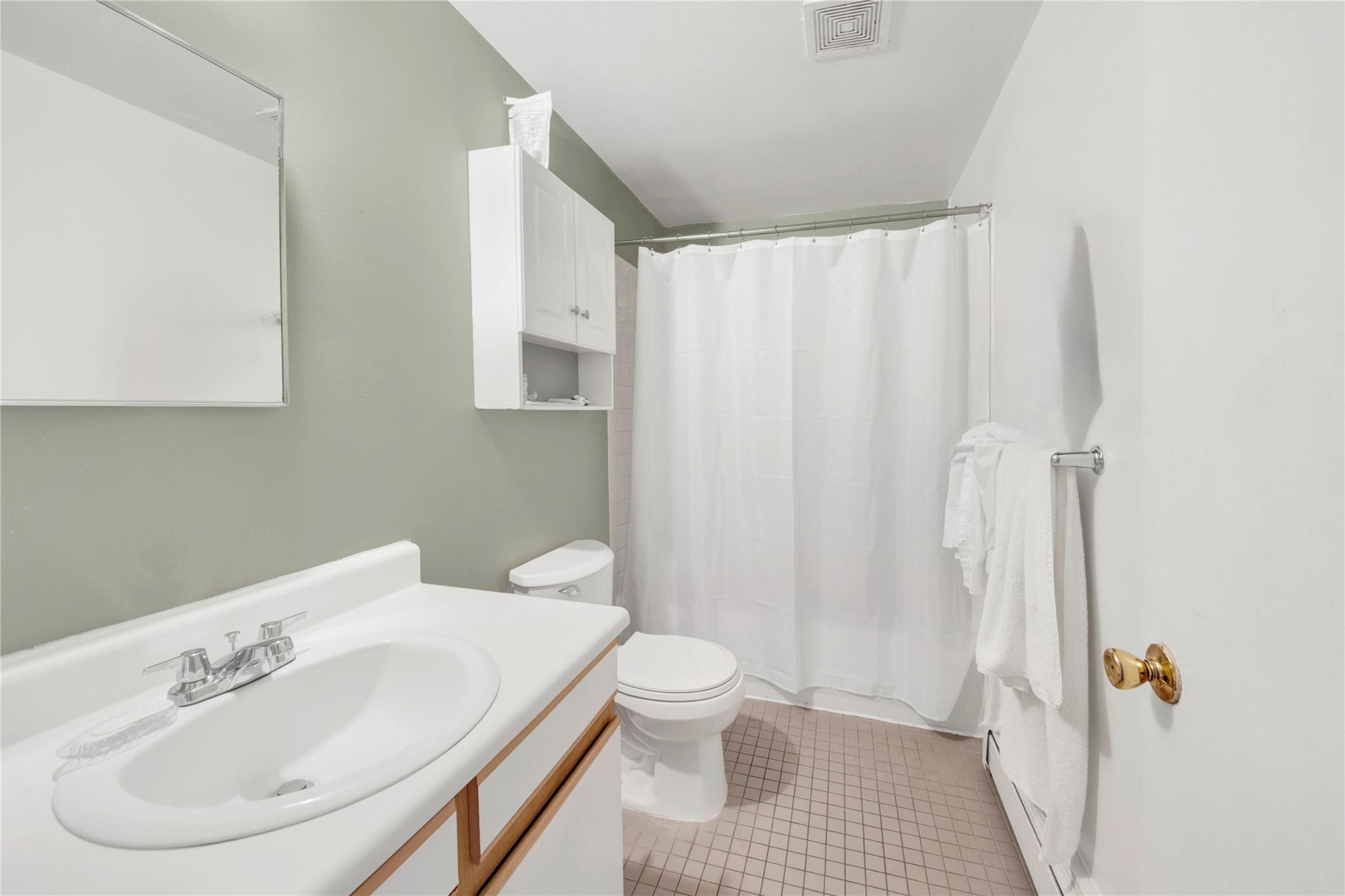 #10 photo, 643 Underhill Avenue, Bronx , NY 10473