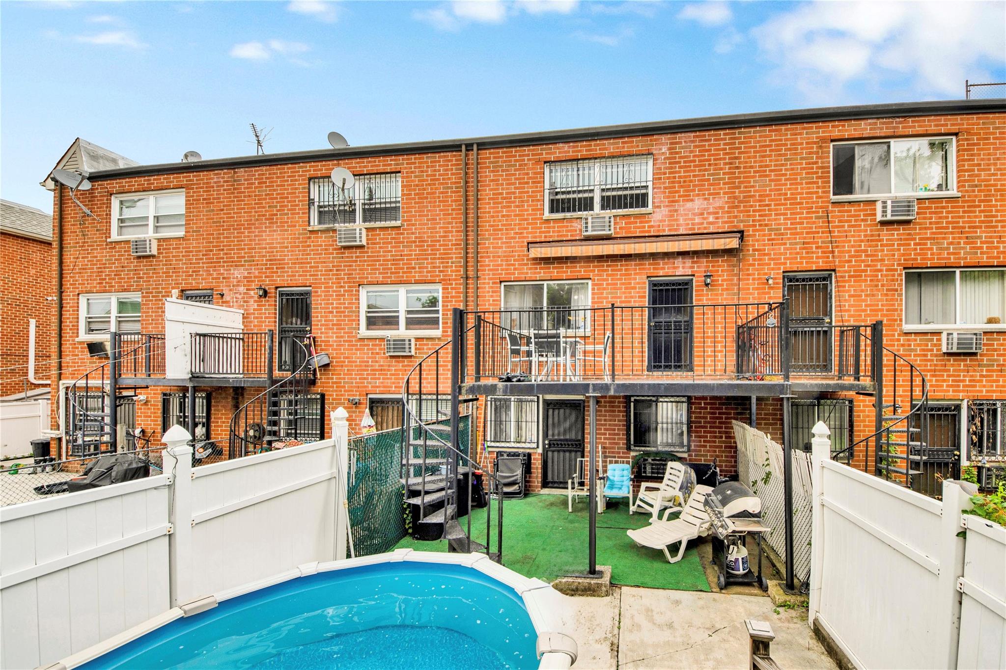 #3 photo, 643 Underhill Avenue, Bronx , NY 10473