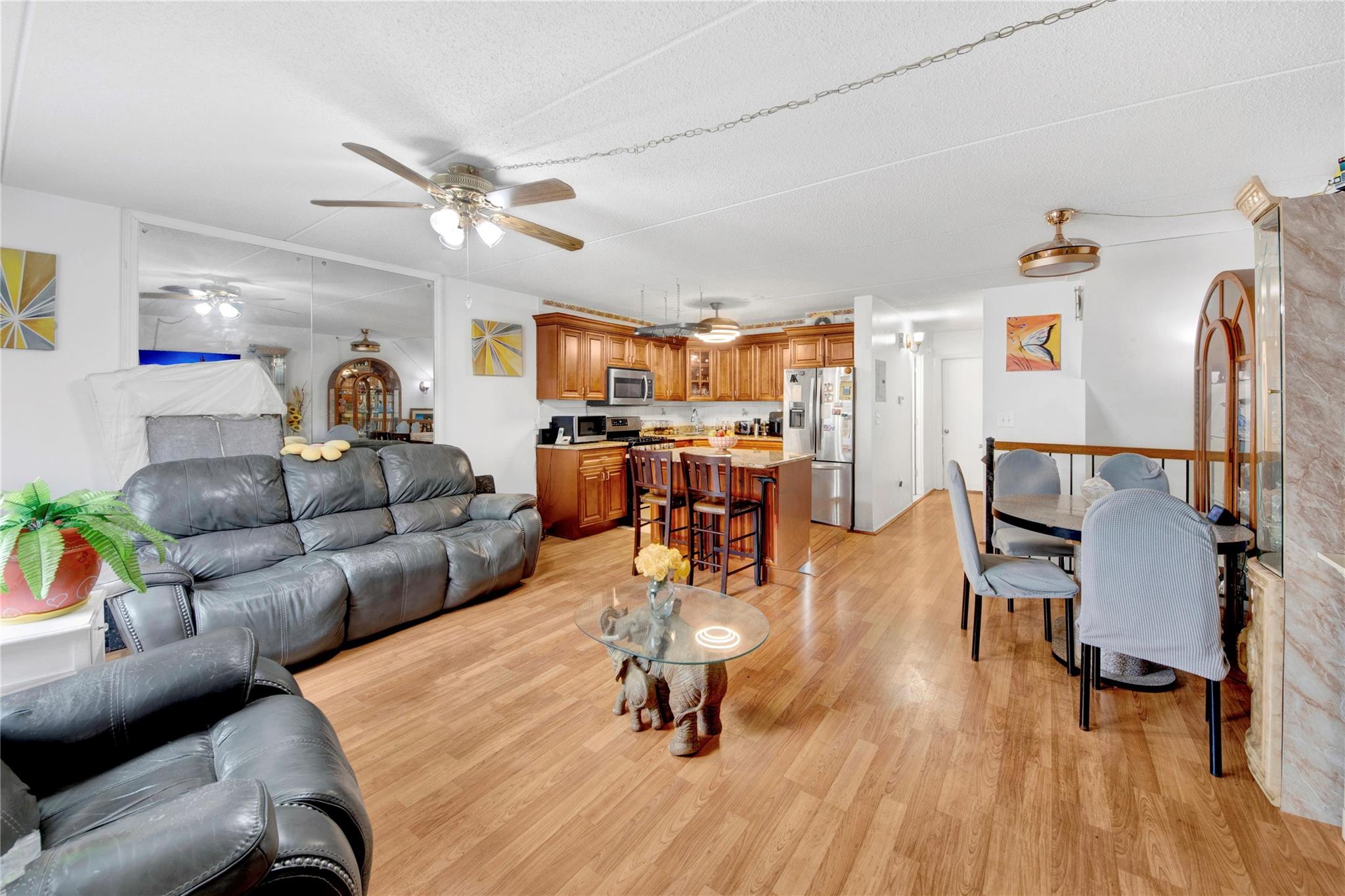 #5 photo, 643 Underhill Avenue, Bronx , NY 10473