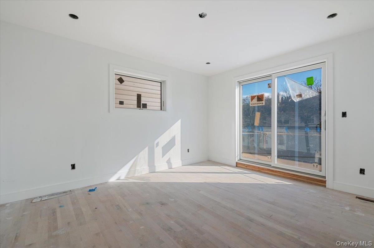 #17 photo, 56 Oregon Street, ナッソー郡 Long Beach , NY 11561