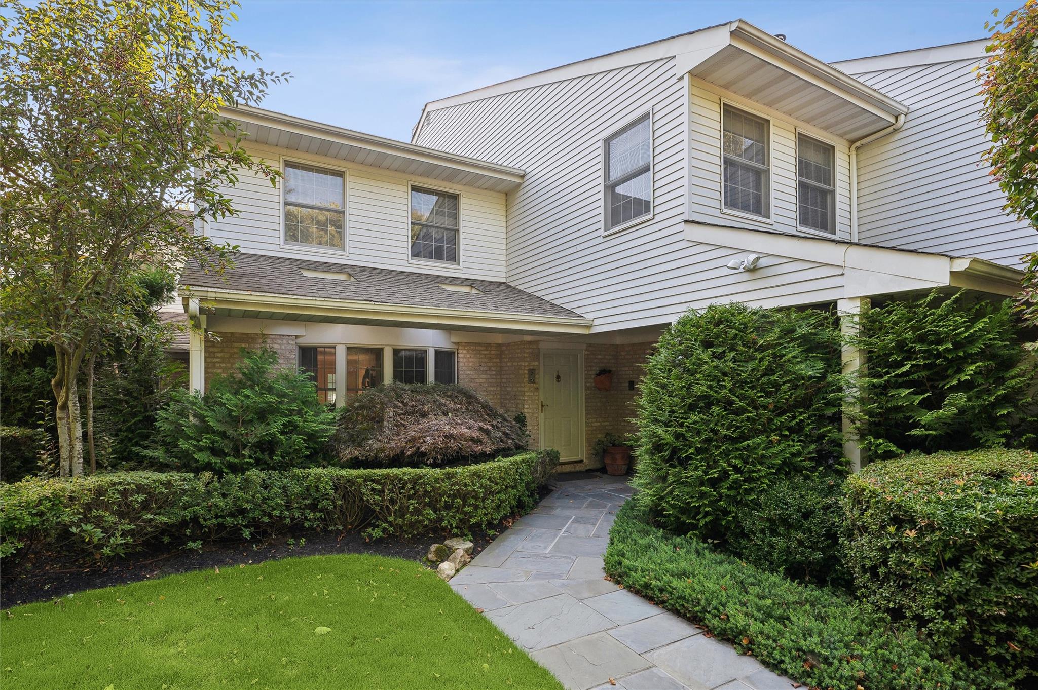 #4 photo, 520 Hampton Road, サフォーク郡 Southampton , NY 11968