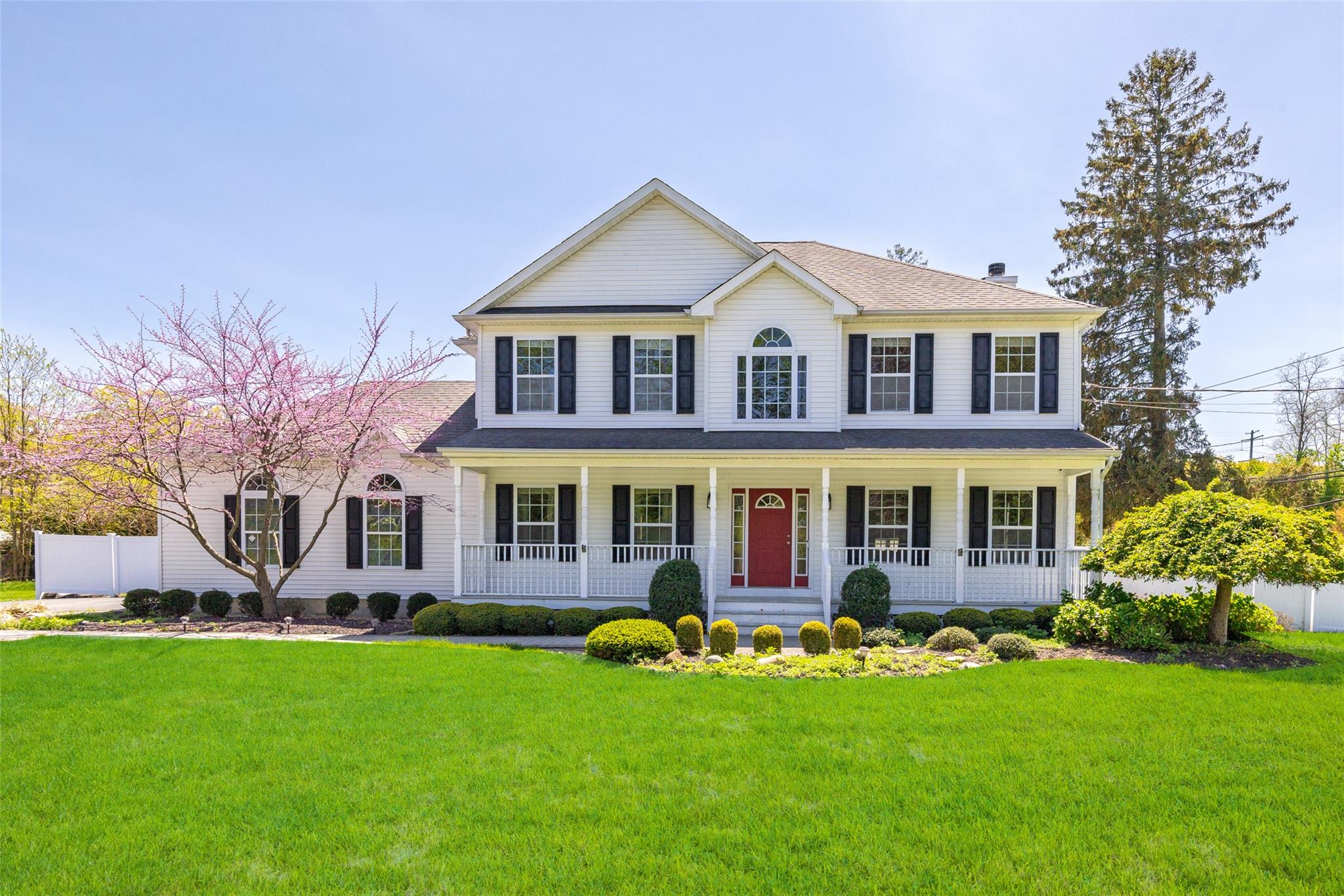 #1 photo, 6 3rd Avenue, Rocky Point , NY 11778