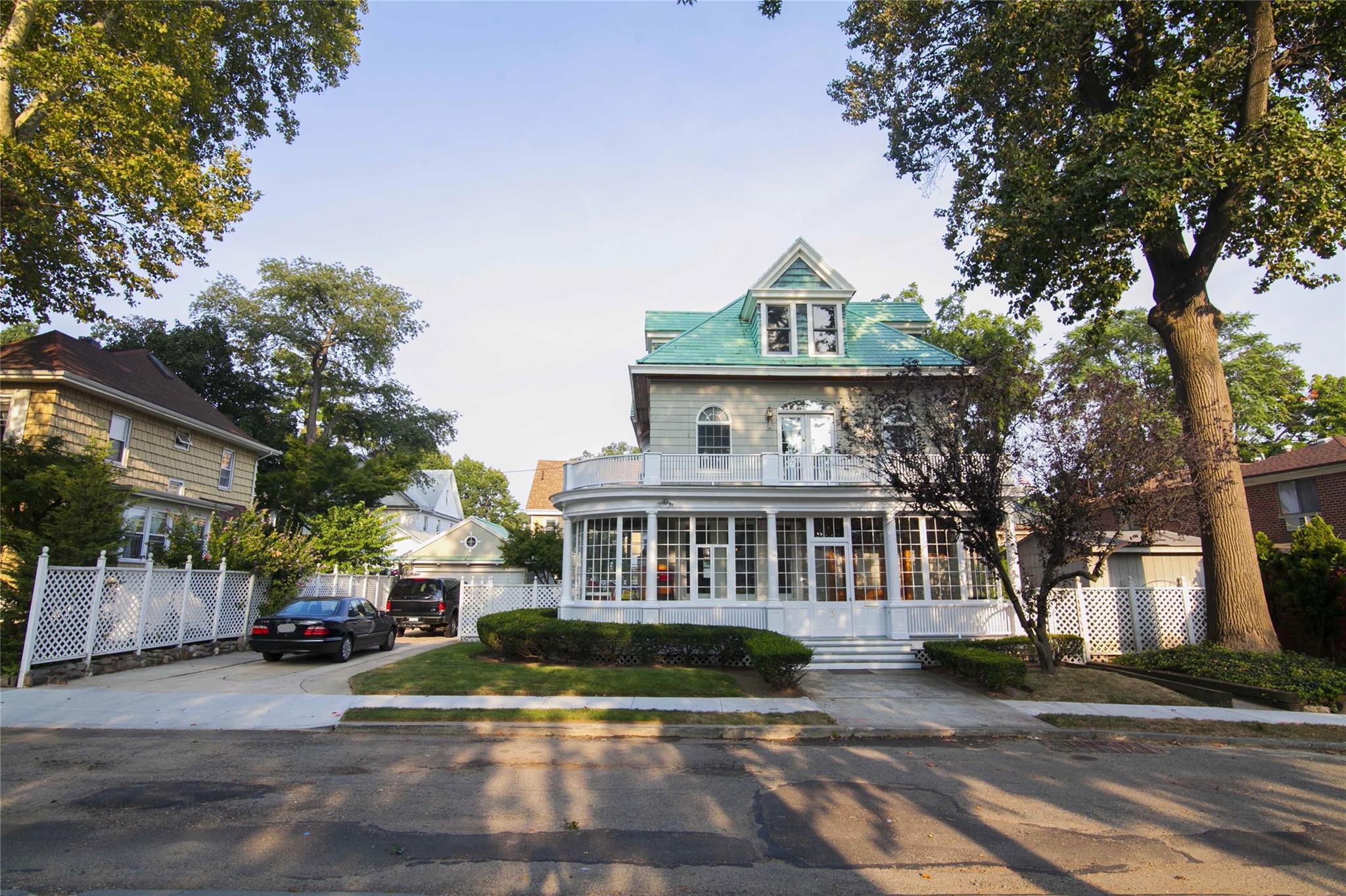 #2 photo, 3 Beech Court Circle, クイーンズ区 College Point , NY 11356