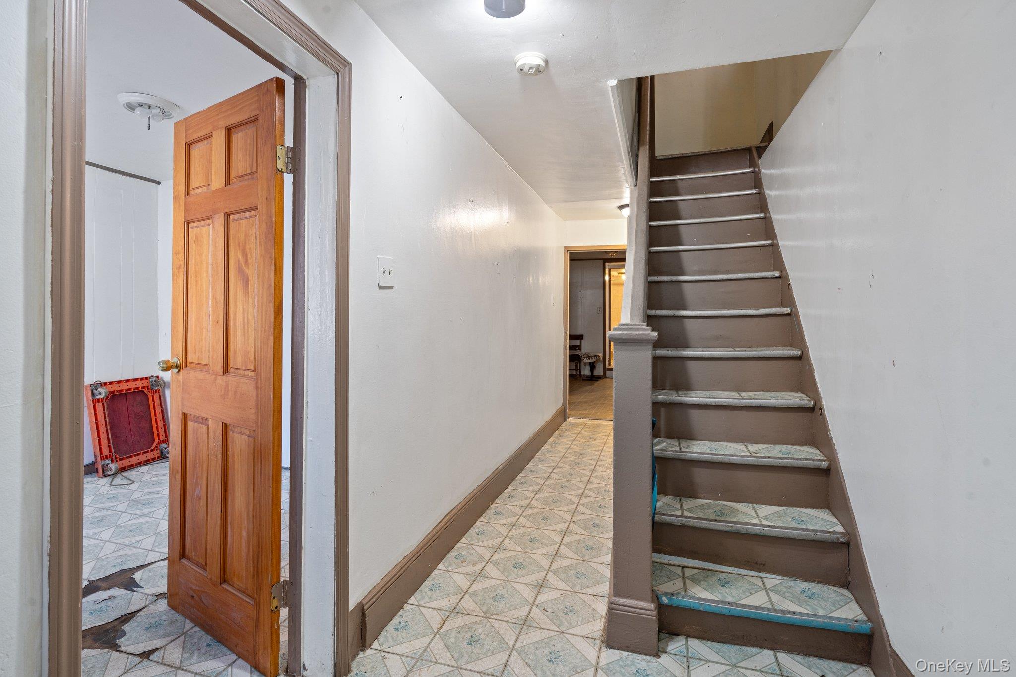 #3 photo, 100-30 Martense Avenue, クイーンズ区 Corona , NY 11368