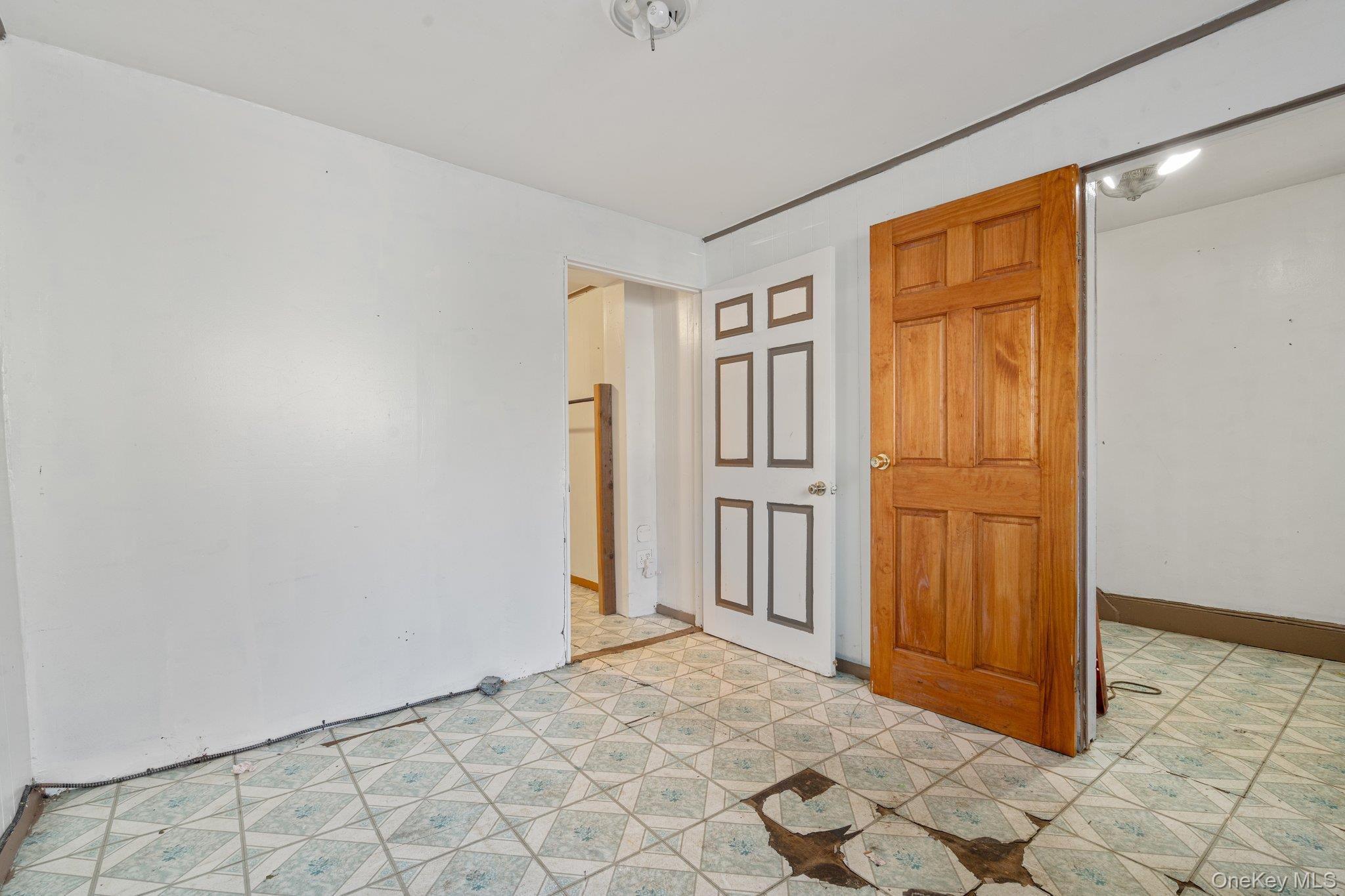 #5 photo, 100-30 Martense Avenue, クイーンズ区 Corona , NY 11368