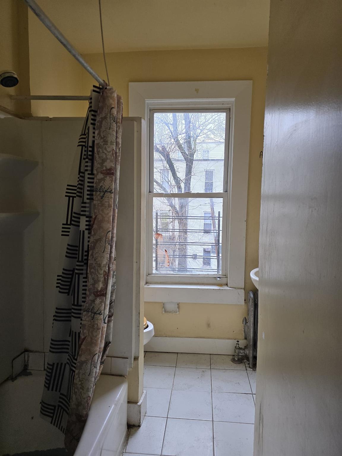 #6 photo, 2703 Bainbridge Avenue, ブロンクス区 Bronx , NY 10458