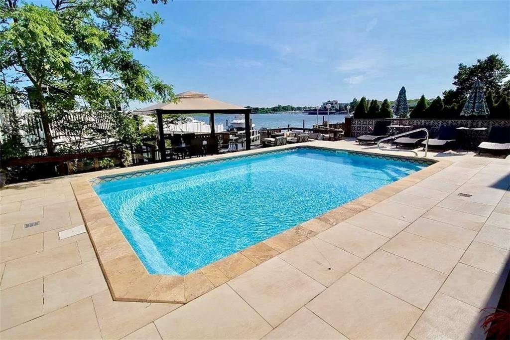 #21 photo, 299 Whitman Dr, ブルックリン区 Mill Basin , NY 11234