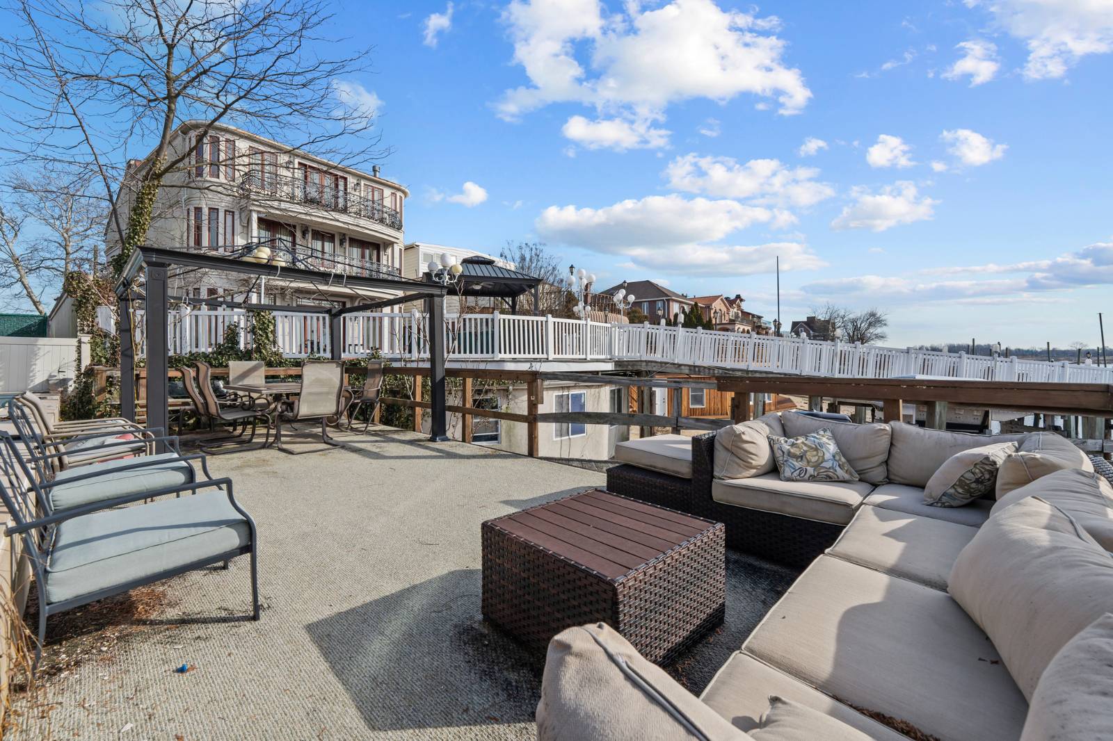 #22 photo, 299 Whitman Dr, ブルックリン区 Mill Basin , NY 11234