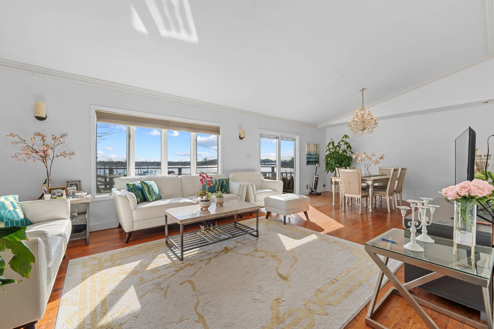 #3 photo, 299 Whitman Dr, ブルックリン区 Mill Basin , NY 11234