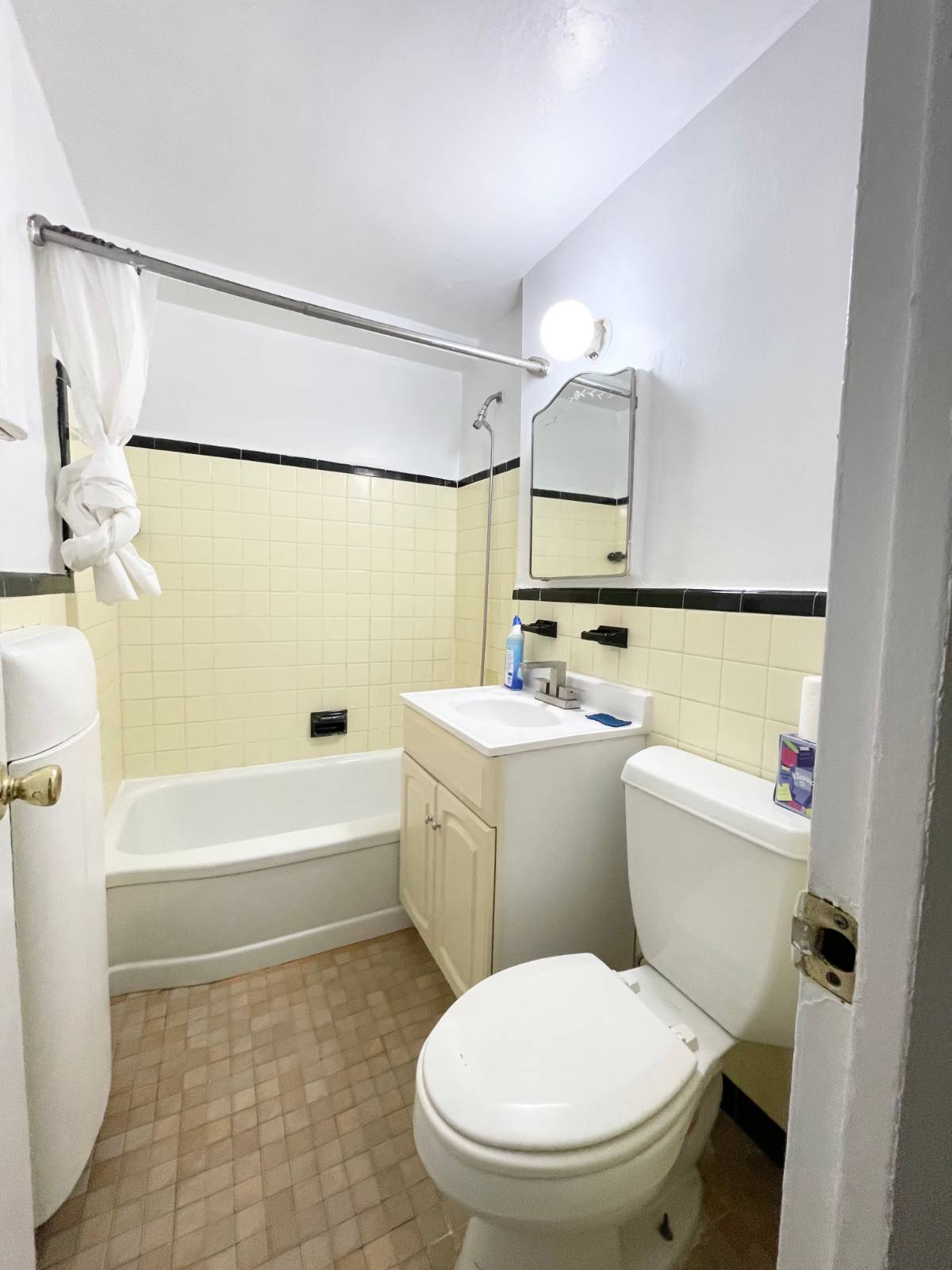 #7 photo, 98-50 63rd Dr, #1G, クイーンズ区 Rego Park , NY 11374