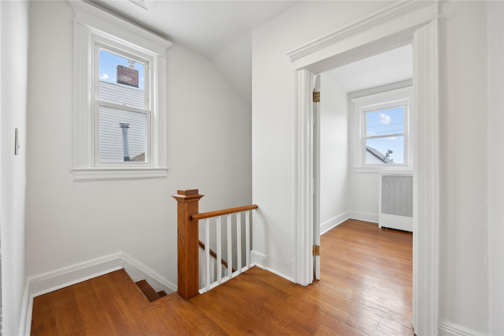 #12 photo, 69-27 43 Avenue, Woodside , NY 11377