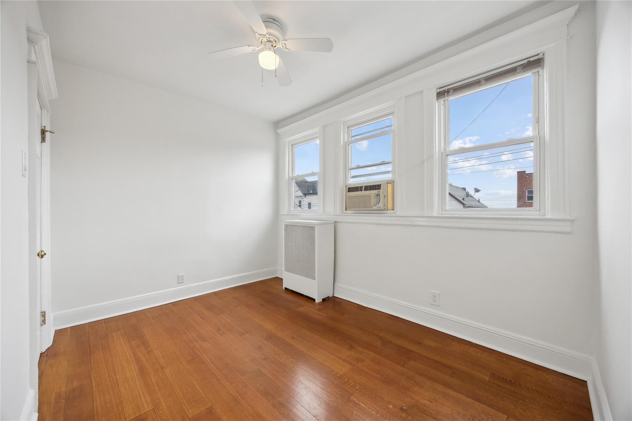 #15 photo, 69-27 43 Avenue, Woodside , NY 11377